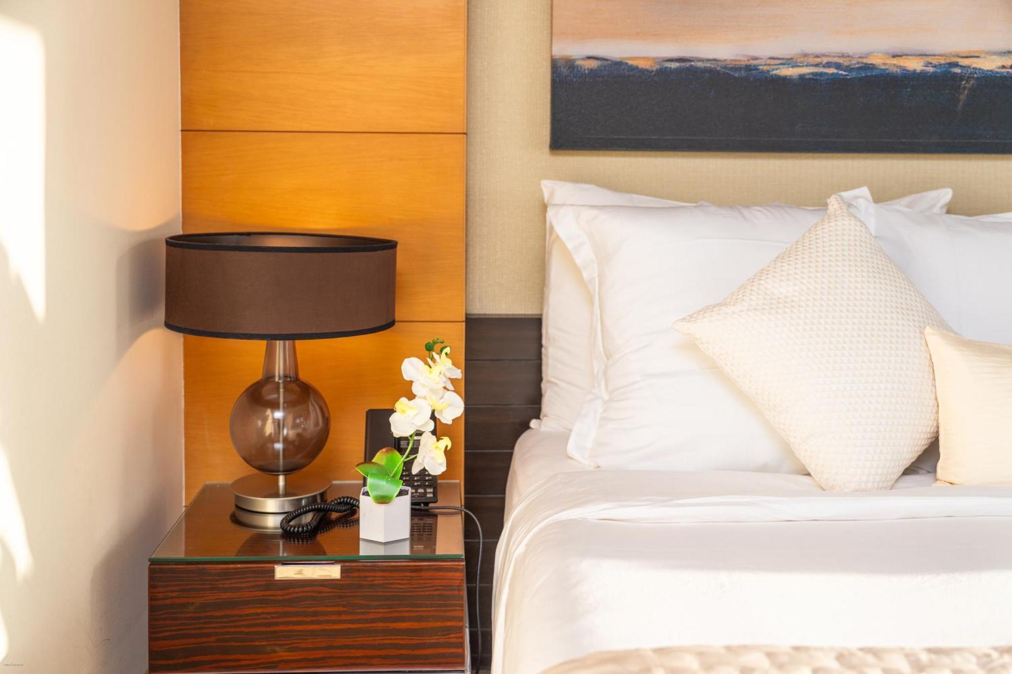 Ostay -address Mall - The 5*