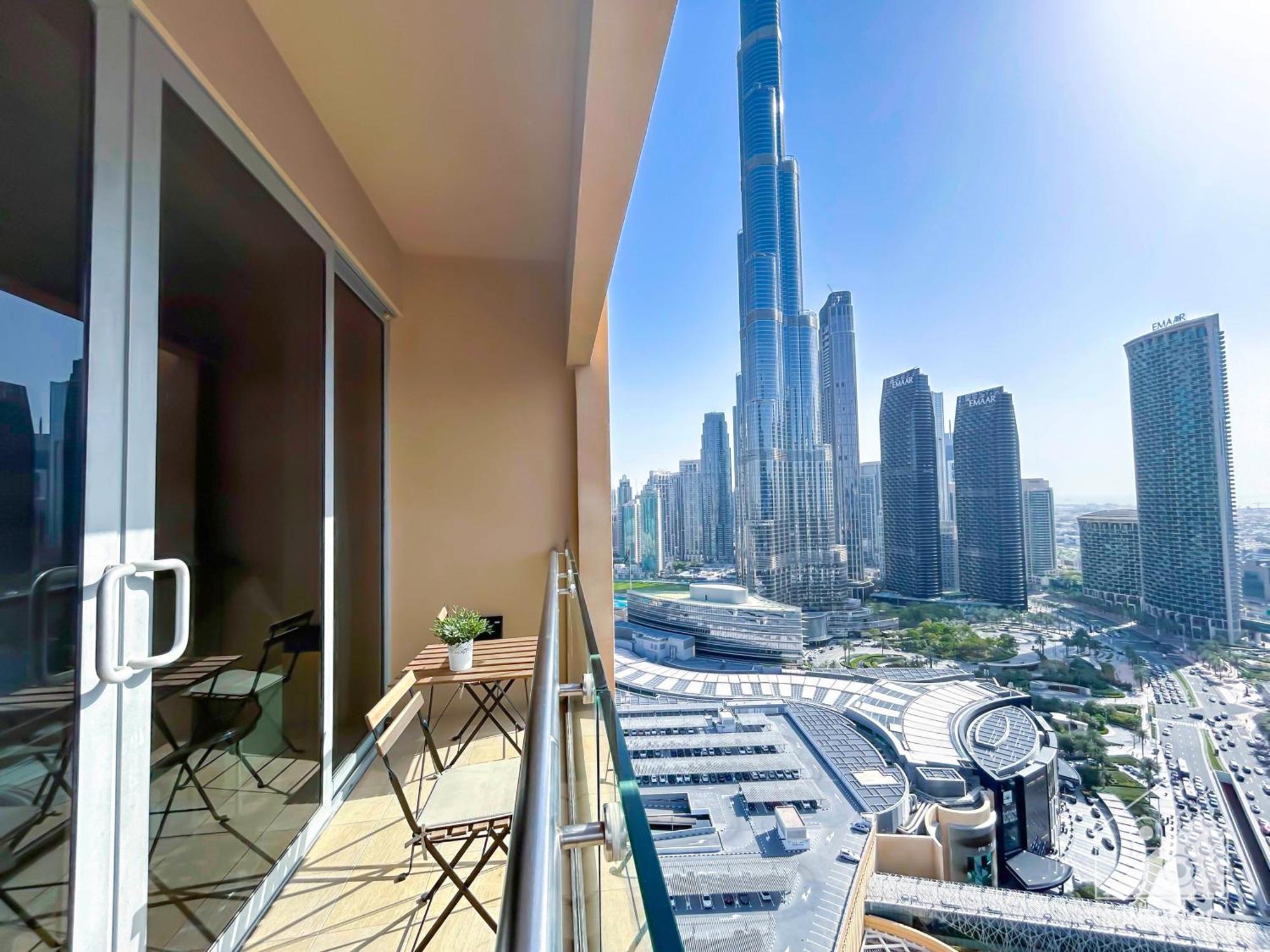 Address Mall Balcony Burj View Apartment *