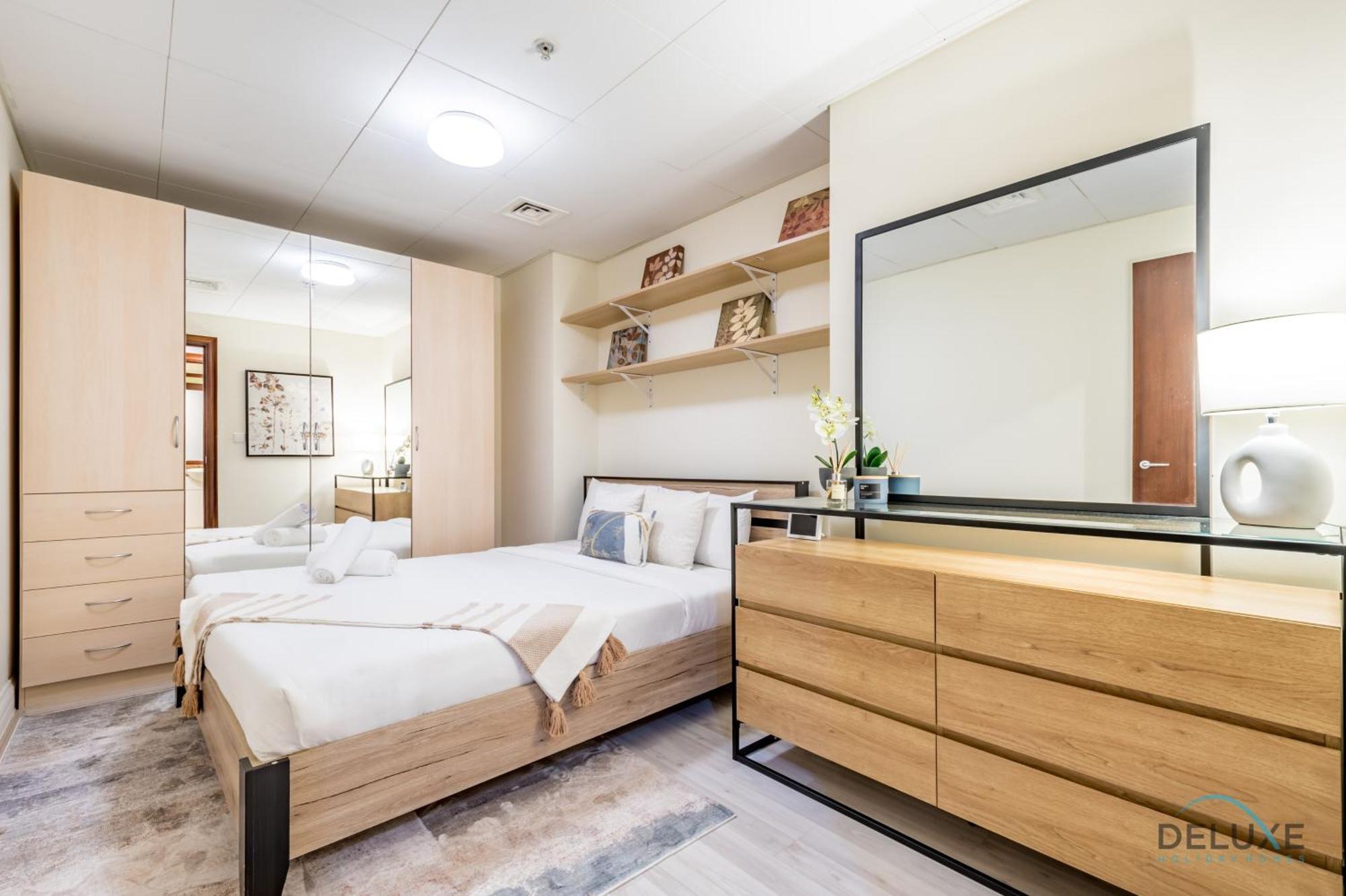 Spacious 2br At Murjan Emaar Six Towers Marina By Deluxe Homes Apartamento *