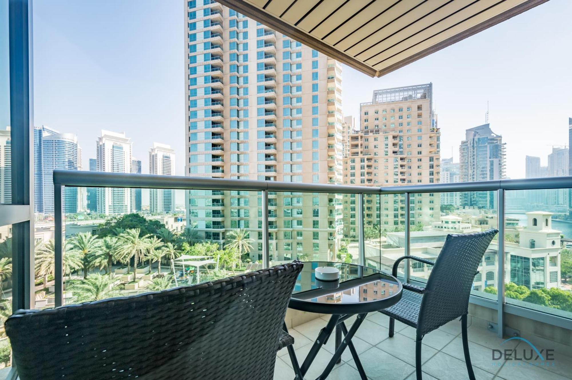 Spacious 2br At Murjan Emaar Six Towers Marina By Deluxe Homes Apartamento Dubai