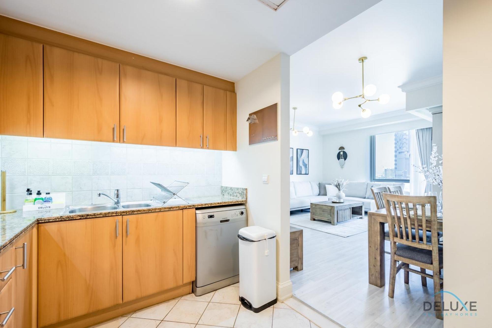 Spacious 2br At Murjan Emaar Six Towers Marina By Deluxe Homes Apartamento Dubai