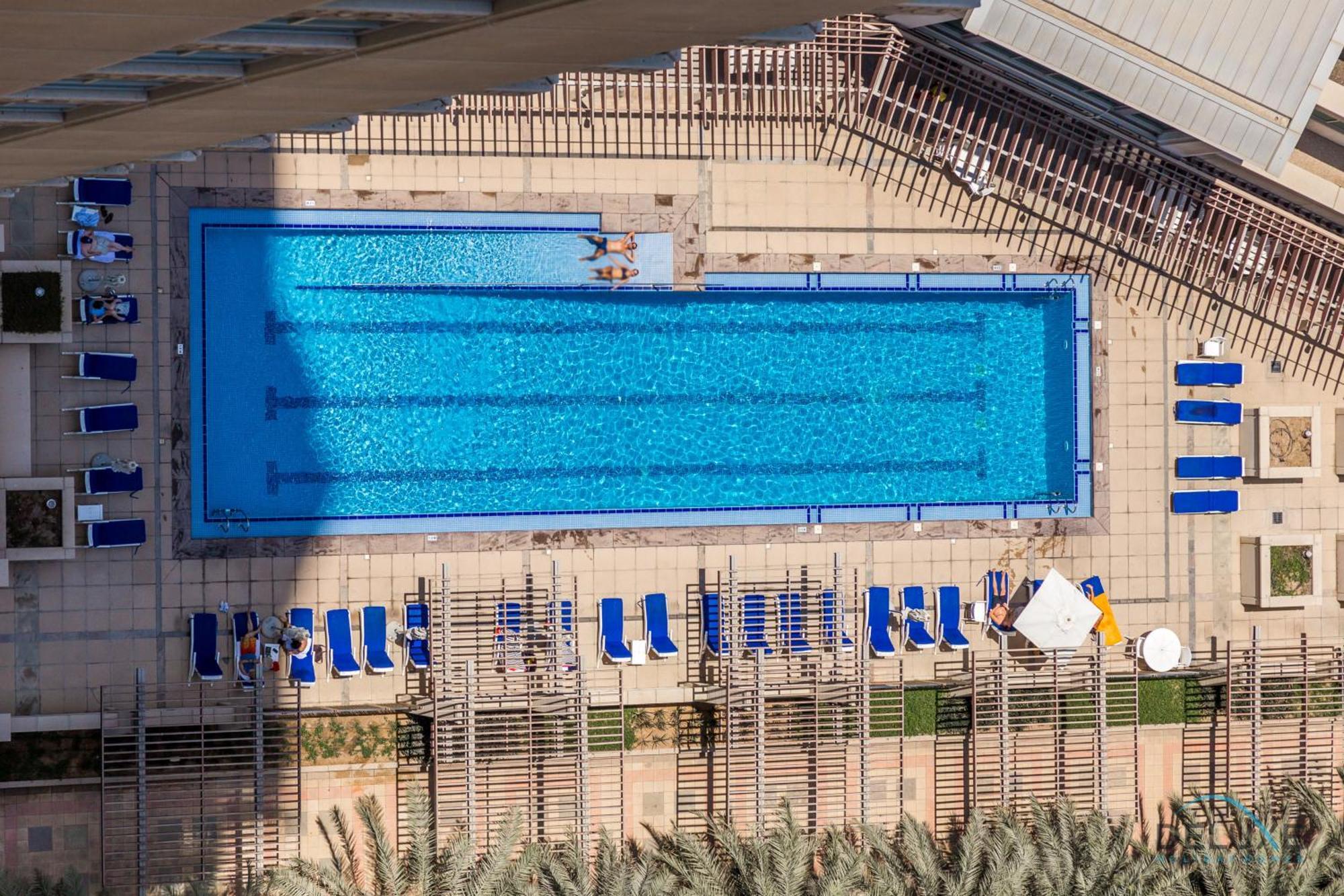 Spacious 2br At Murjan Emaar Six Towers Marina By Deluxe Homes Apartamento