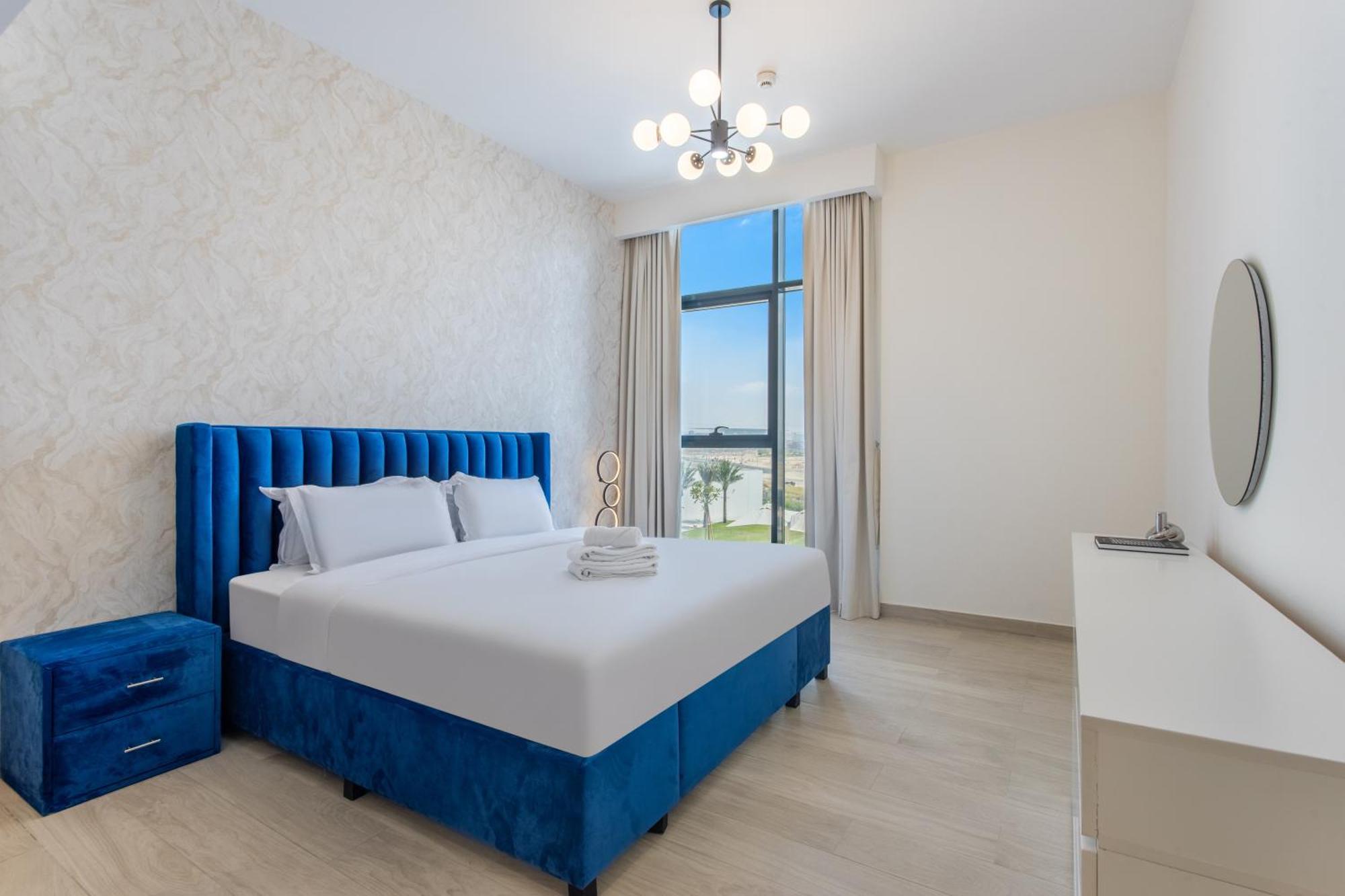Elegant 2-br Gem Quick Access Downtown Dubai