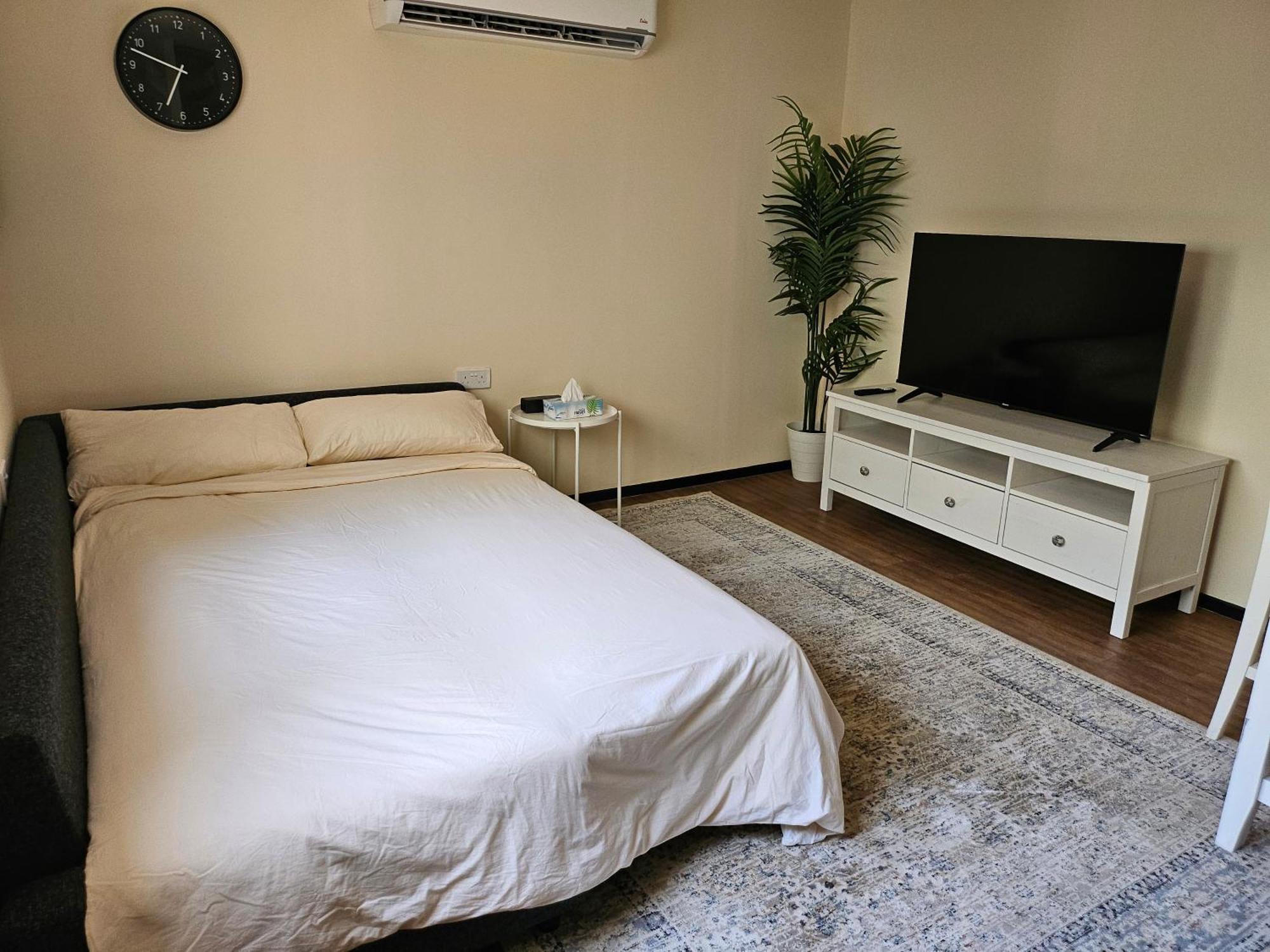 Bungalow 8 - Luxury 1-bedroom In Jvt *