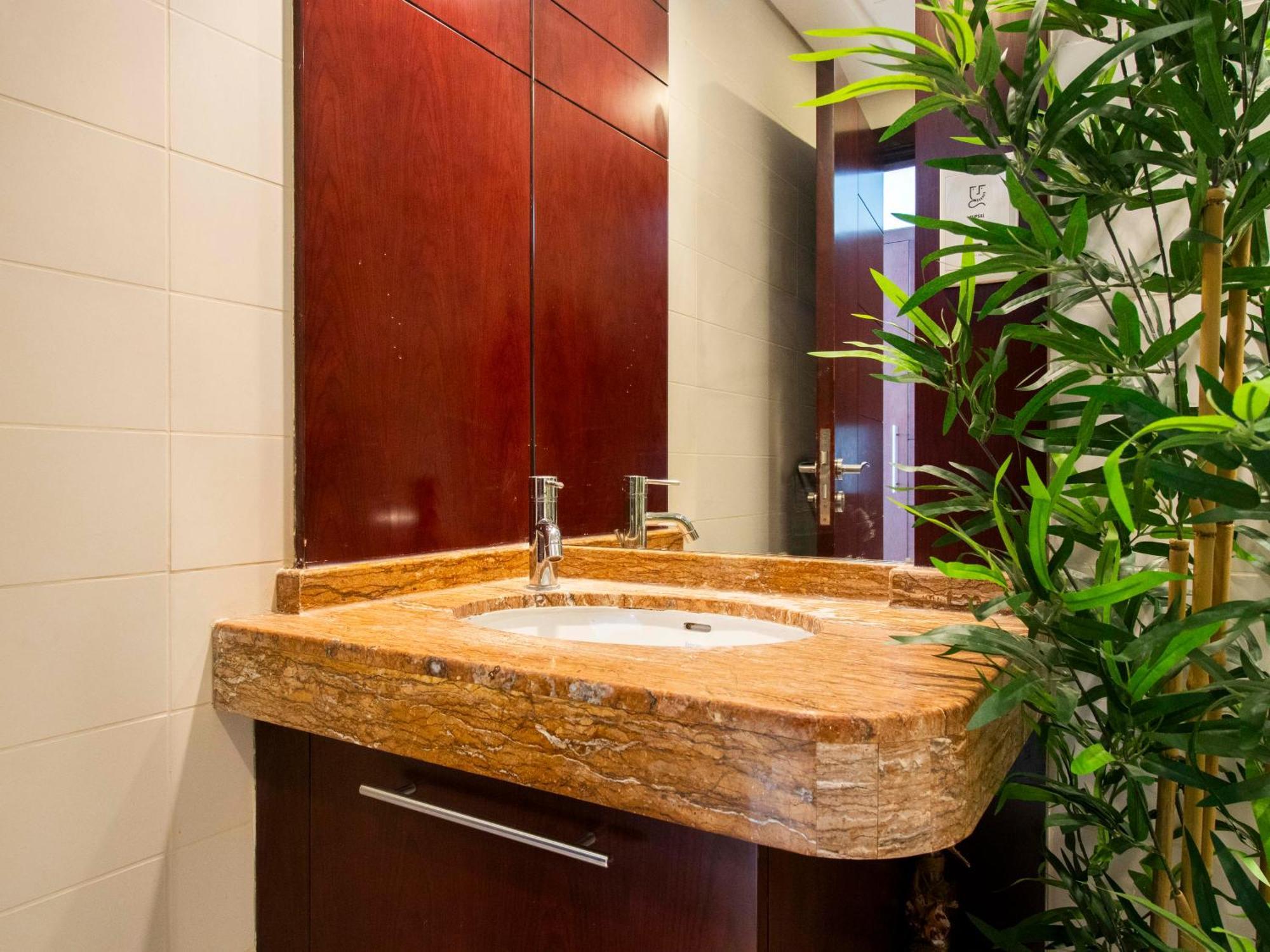 Spacious 2br In Downtown In High Floor