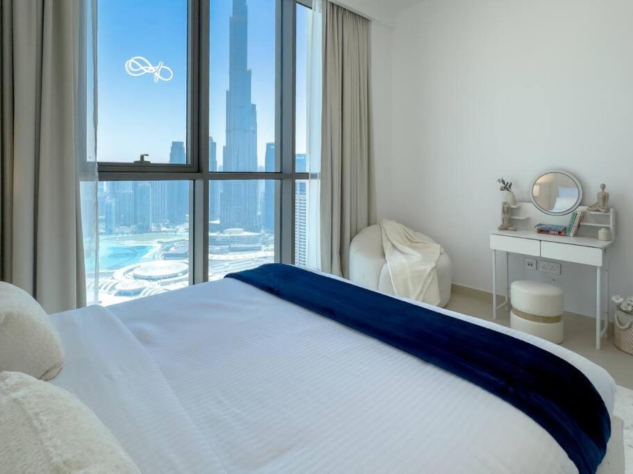 Apartment 3br Maids With Full Burj Khalifa Views *