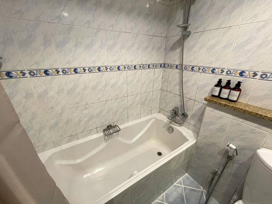 Unwind Above The Clouds, High Floor Gem Near Jbr, Marina & Dmcc Metro
