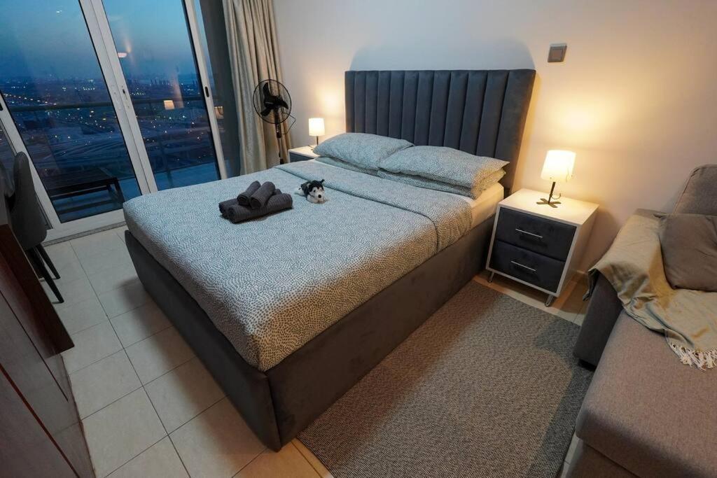 Apartment Unwind Above The Clouds, High Floor Gem Near Jbr, Marina & Dmcc Metro *