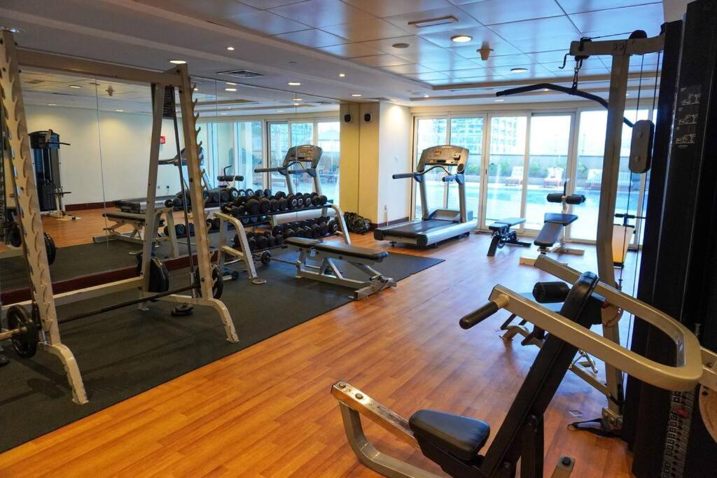 Unwind Above The Clouds, High Floor Gem Near Jbr, Marina & Dmcc Metro Dubai