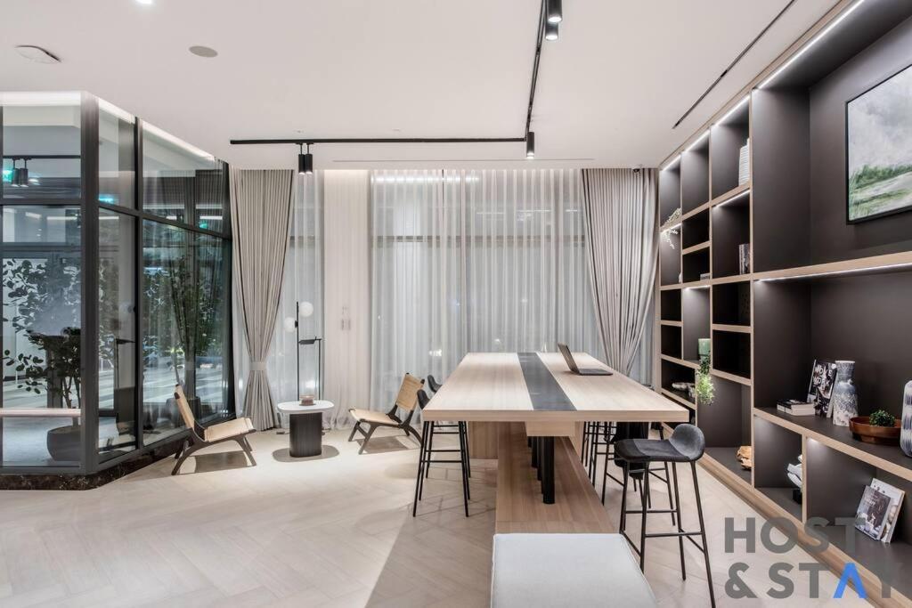 Boutique In Wilton Park Mbr Apartment Dubai