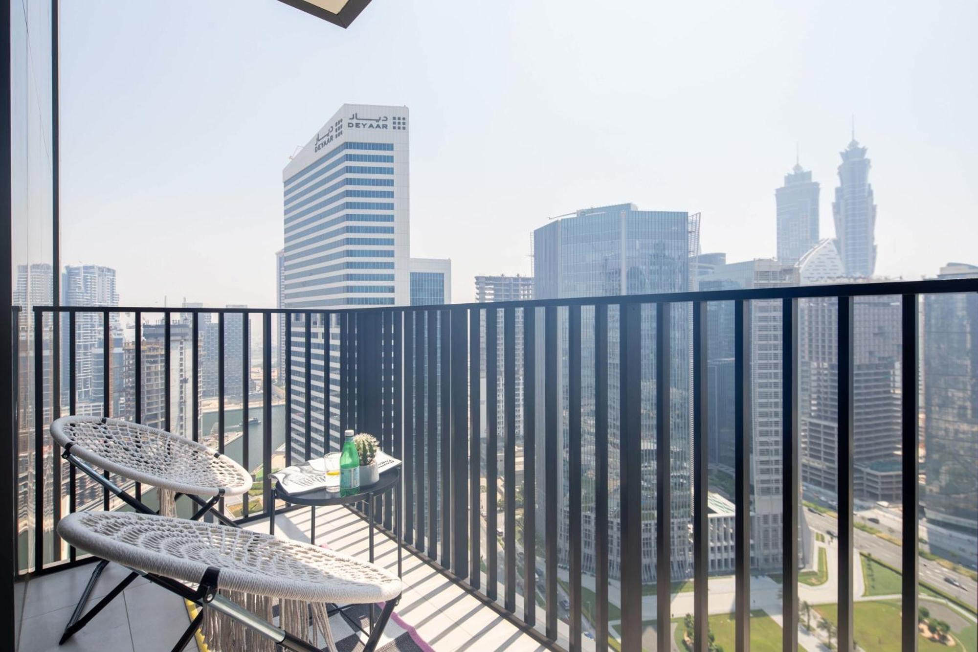 Frank Porter - Ahad Residences Apartamento *