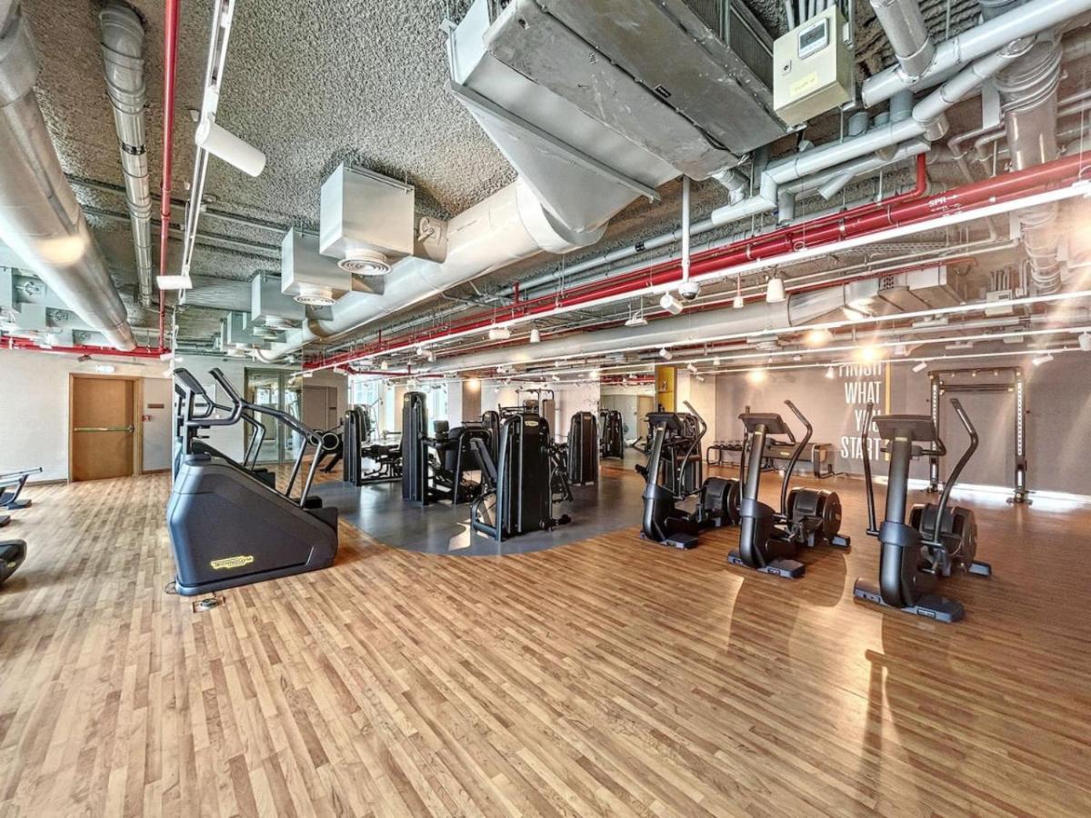 Downtown Views 2 - Sleek Two Bedroom Apartment