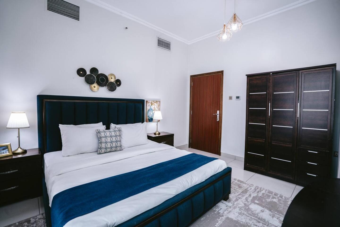 Wake Up To Sea Views In A Blue Lush On 51st Aparthotel Dubai