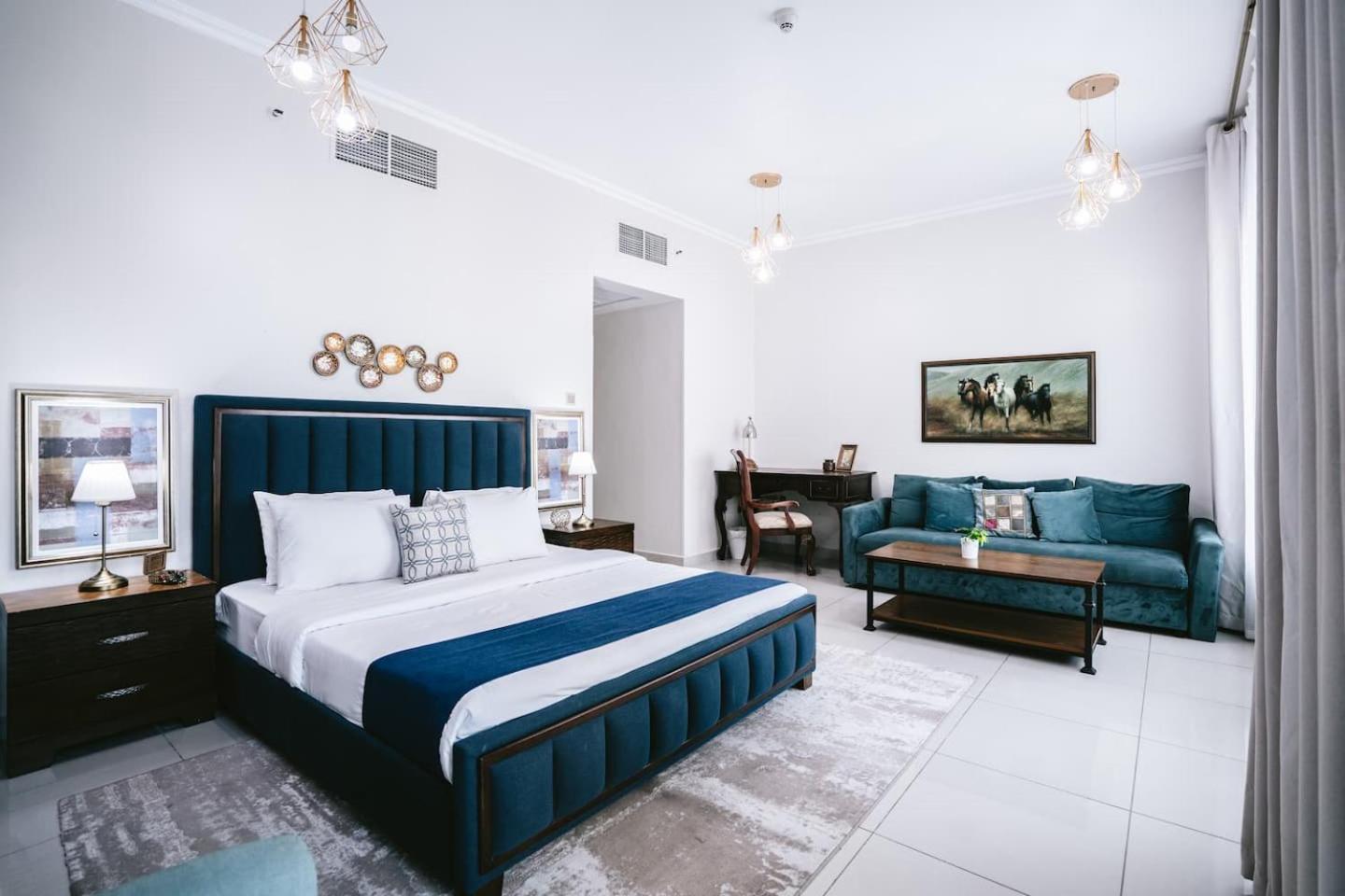 Aparthotel Wake Up To Sea Views In A Blue Lush On 51st Dubai