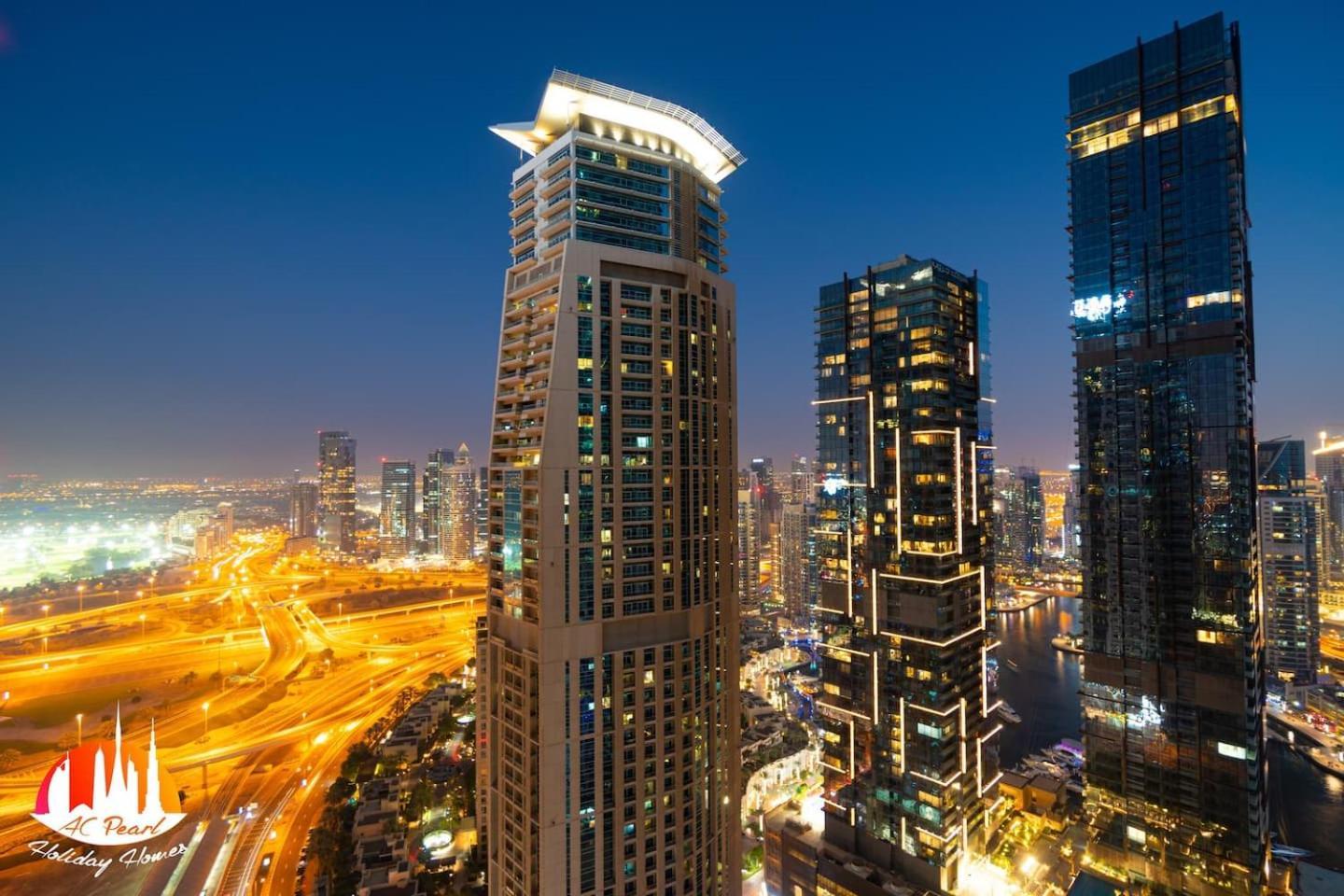 Feel Like Away From On 34th Floor Apart Otel Dubai