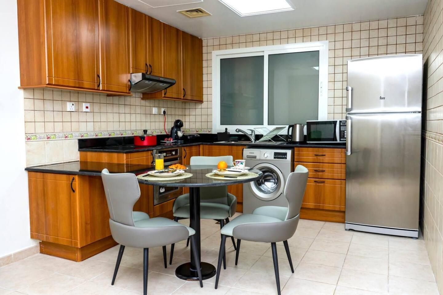 Sea & Palm View Elegant 1 Bedroom Apartment *
