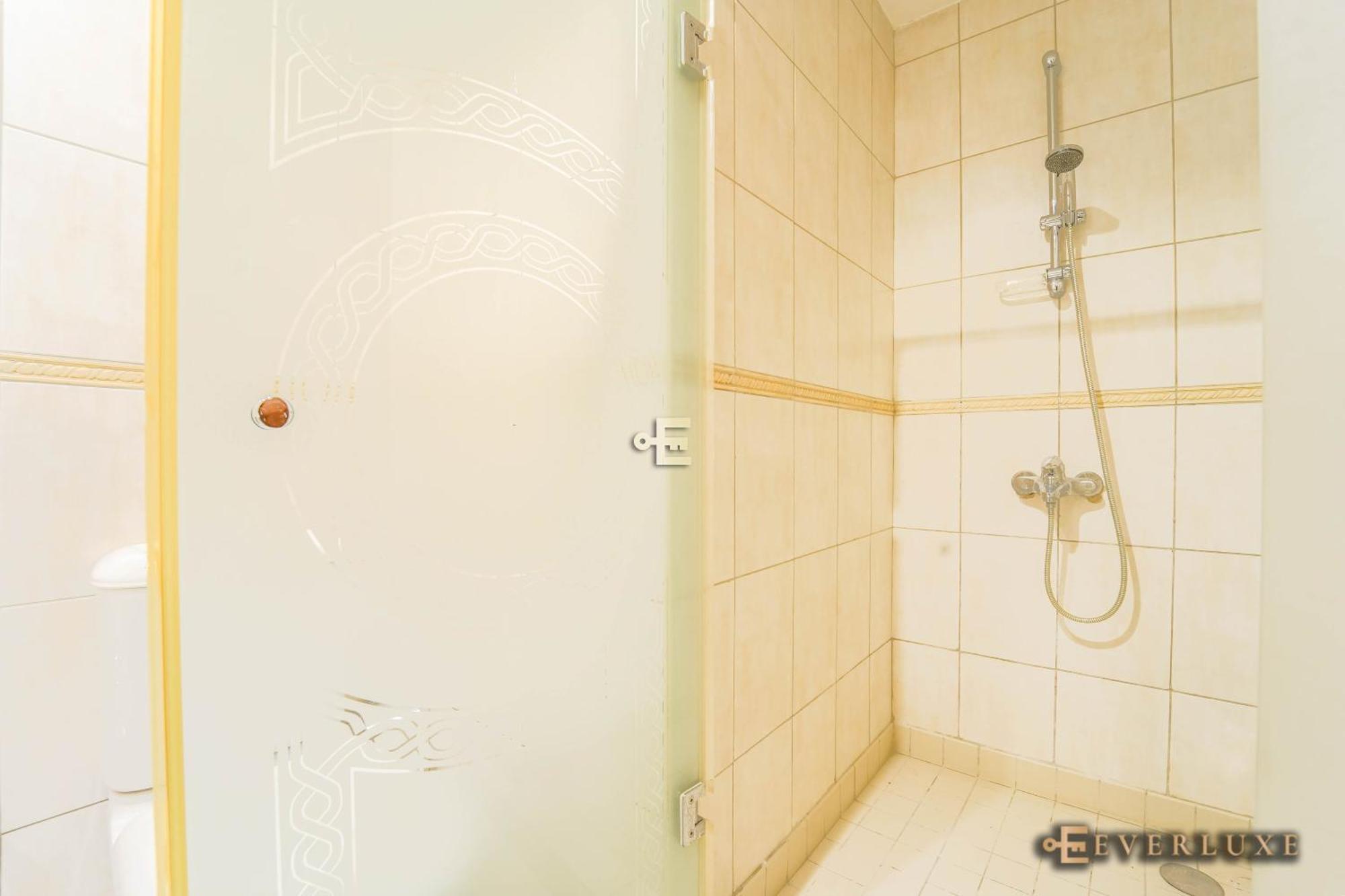 Spacious 2 Bedroom In Mirdif Apartment *