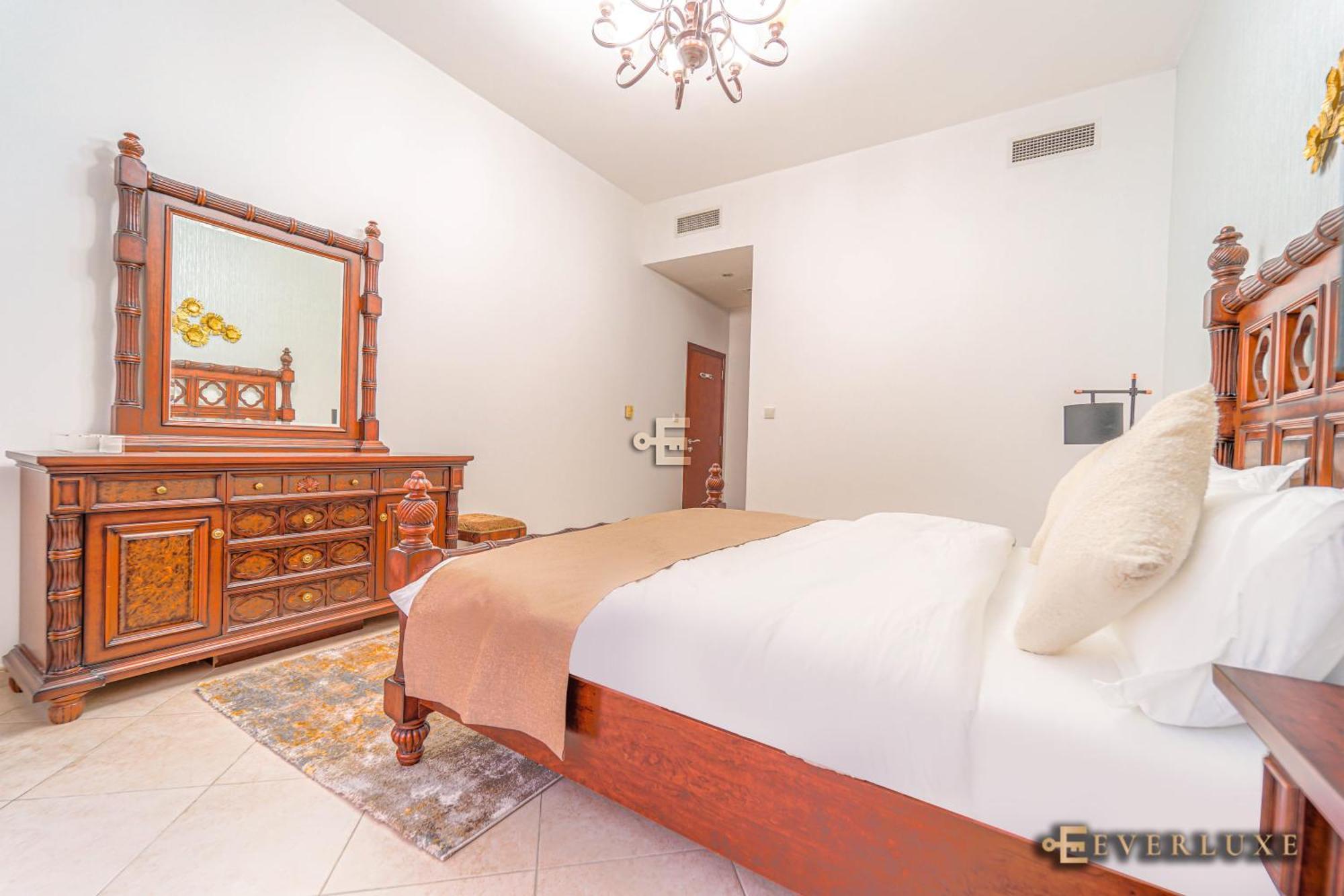 Spacious 2 Bedroom In Mirdif Dubai