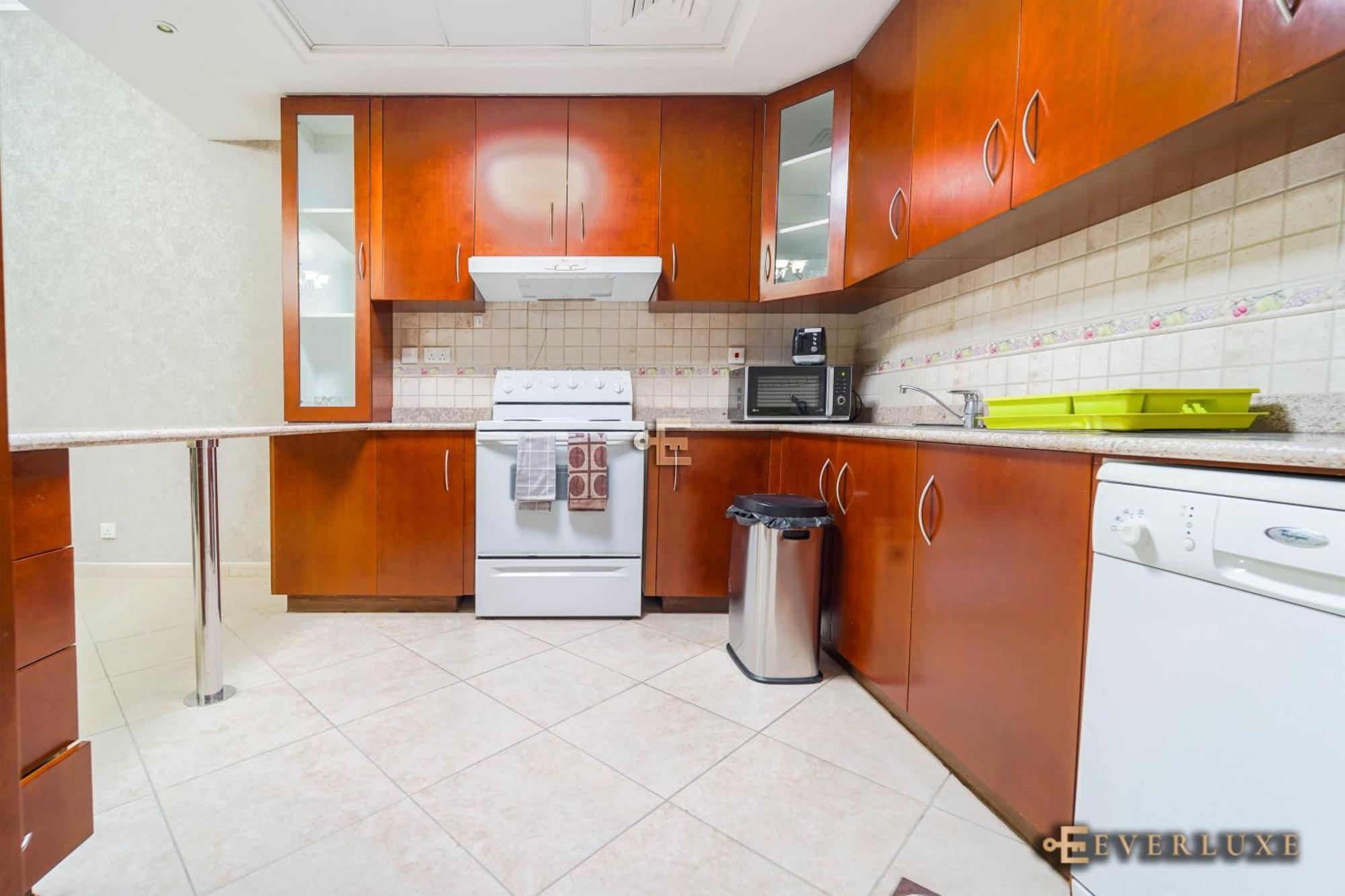 Spacious 2 Bedroom In Mirdif Apartment Dubai