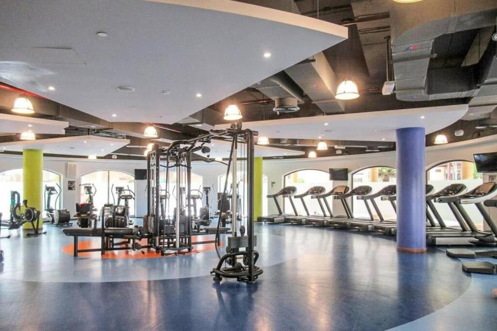 Jumeirah Residents, Free Parking Apartment