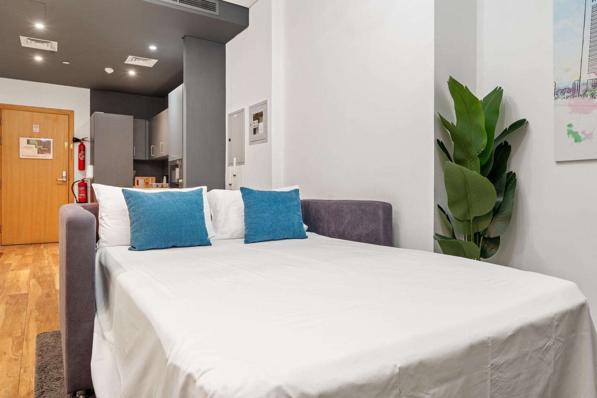Apartment Jumeirah Residents, Free Parking Dubai