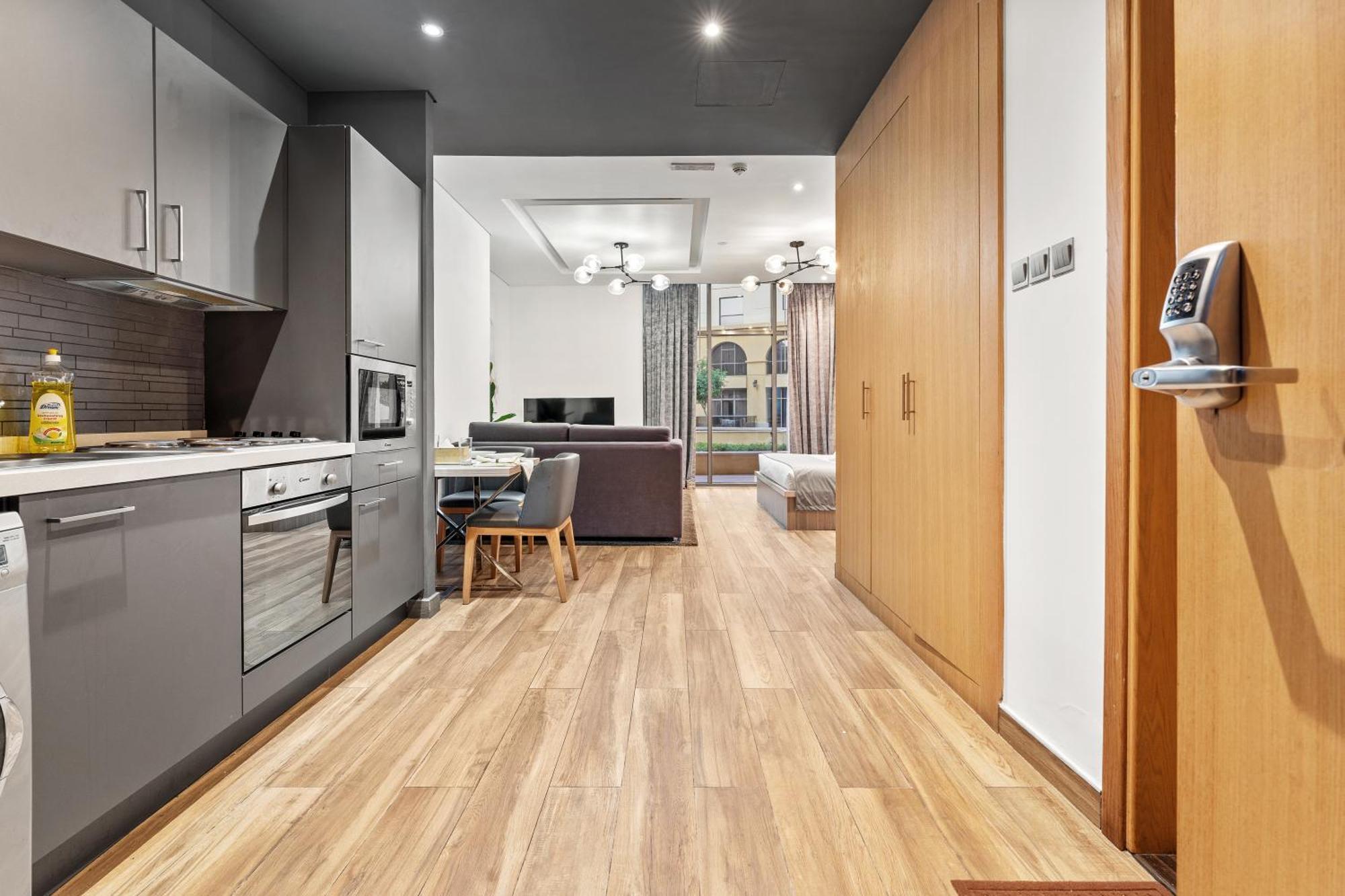 Jumeirah Residents, Free Parking Apartment *