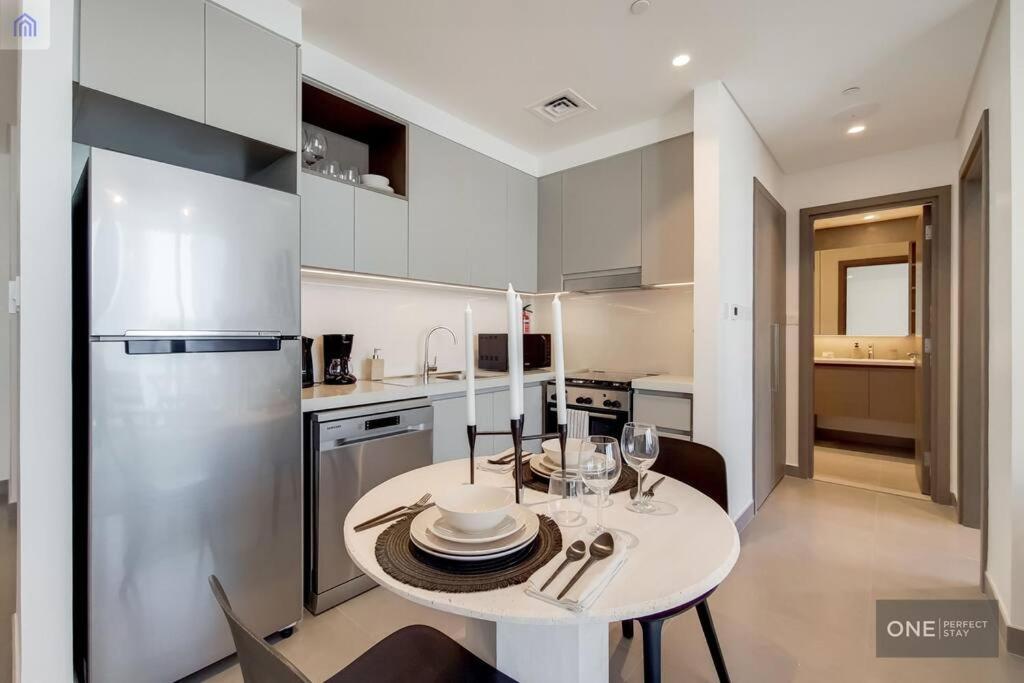 High Floor Stunning Location Canal View * Dubai