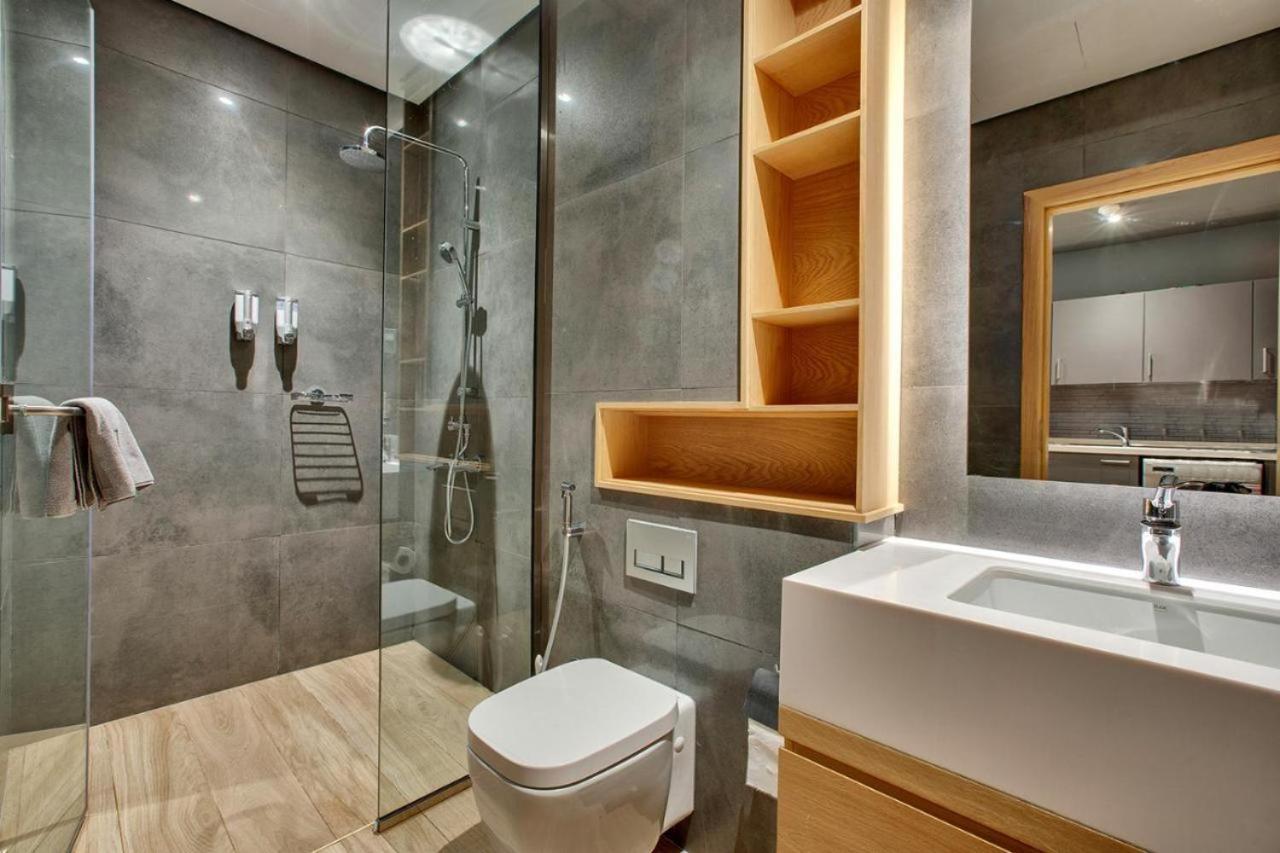 Jumeirah Residents, Free Parking Apartment Dubai