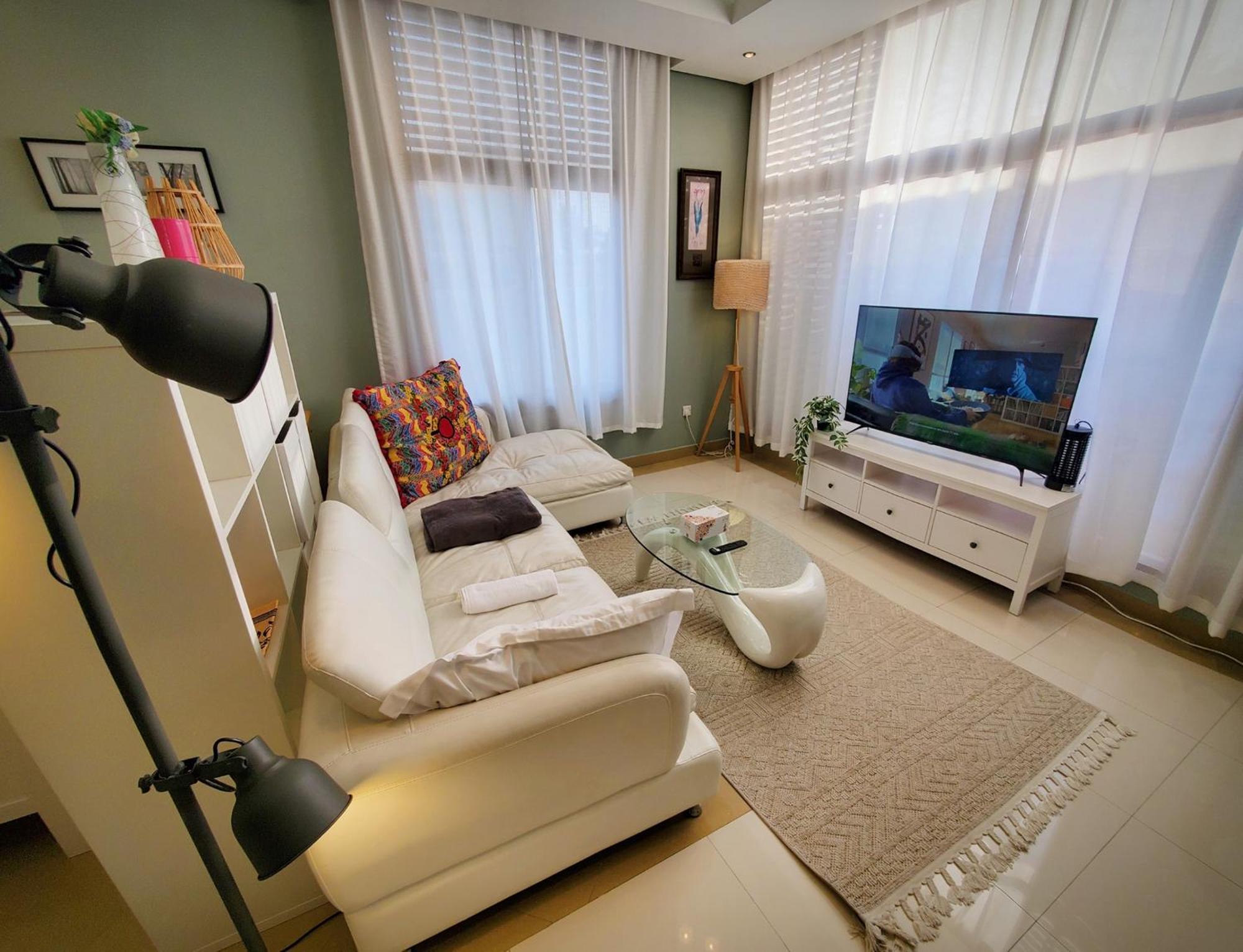 Cute House Sleeps 6 Patio Nr Metro Free Parking Holiday home *
