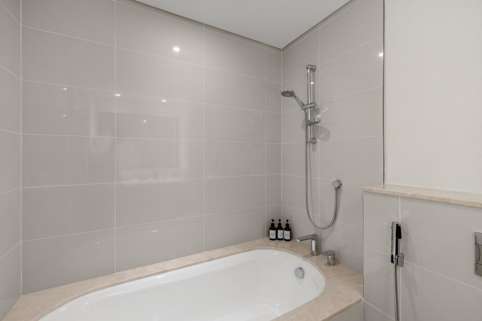 Apartment 2br In Downtown Dubai, Near Burj Khalifa Dubai