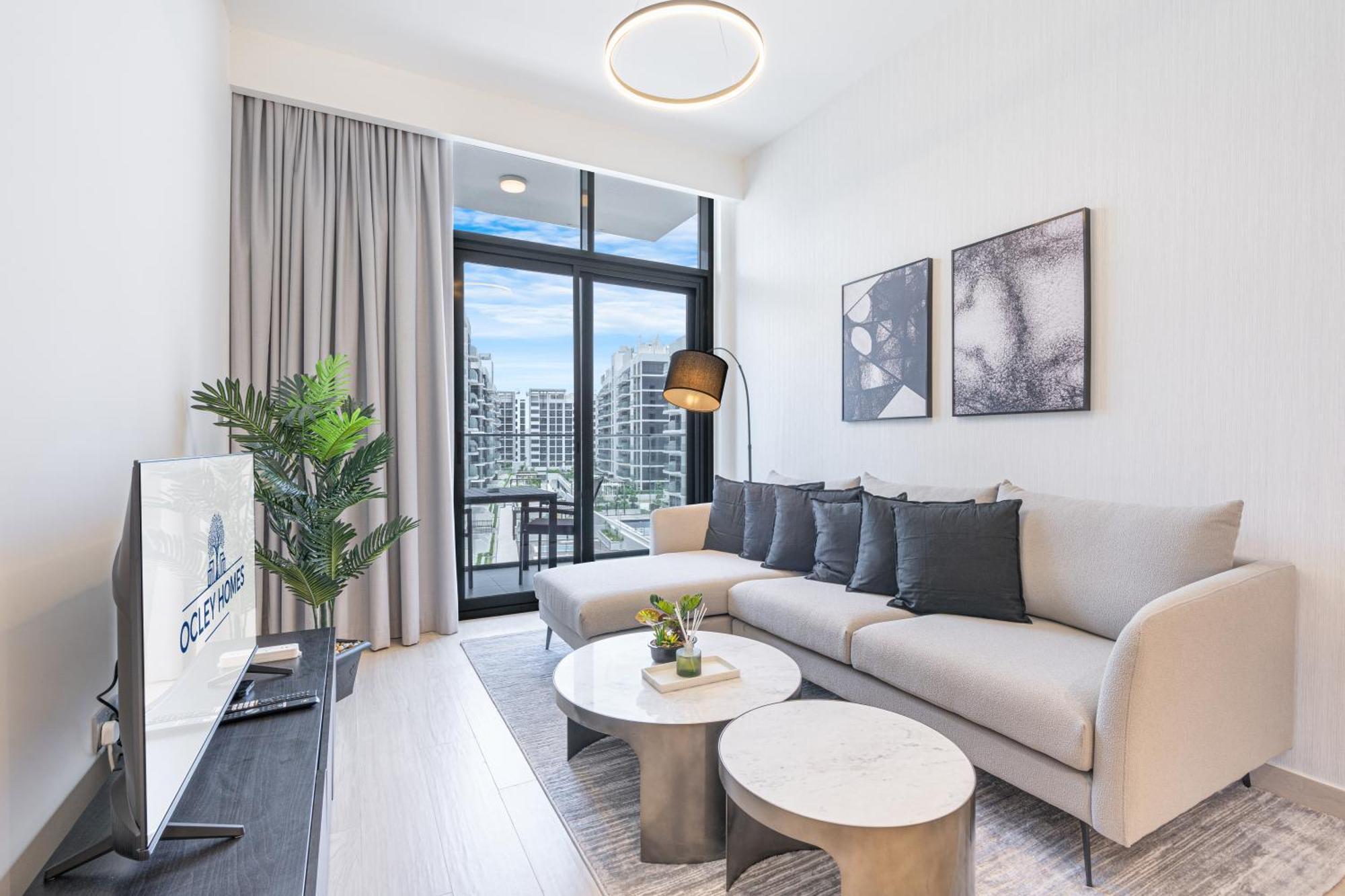 Charming 2br With Elegant Interior