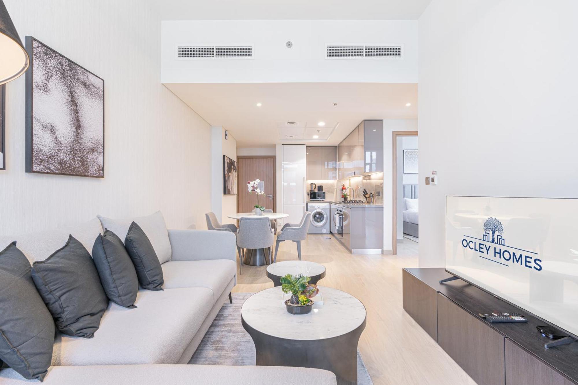 Charming 2br With Elegant Interior Dubai