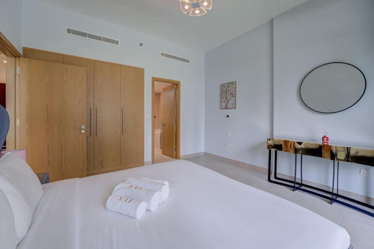 Apartment Downtown 1 Bed With Large Bright Terrace