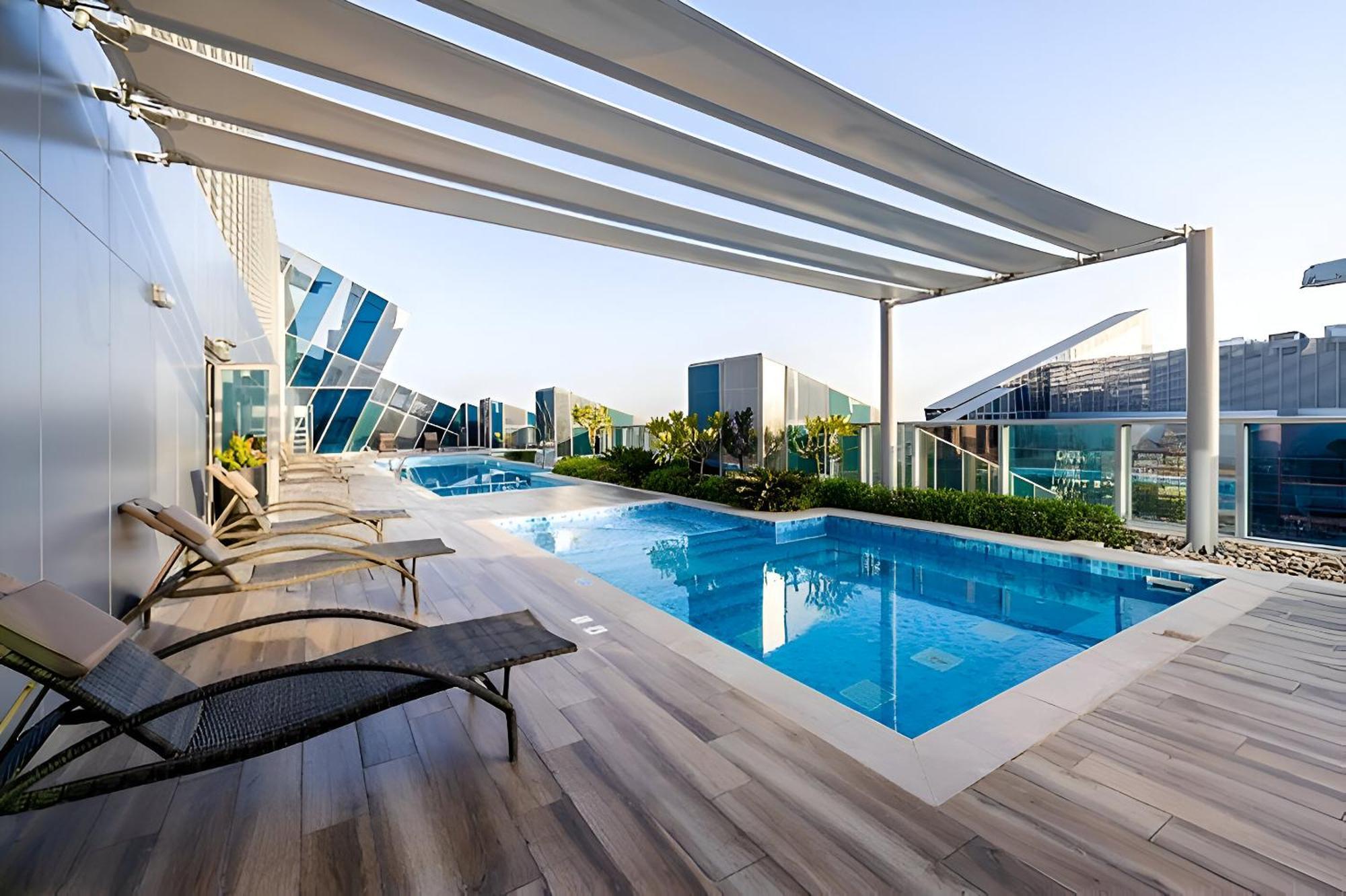 Vacay Lettings 1 Bed Business In J One Tower Dubai