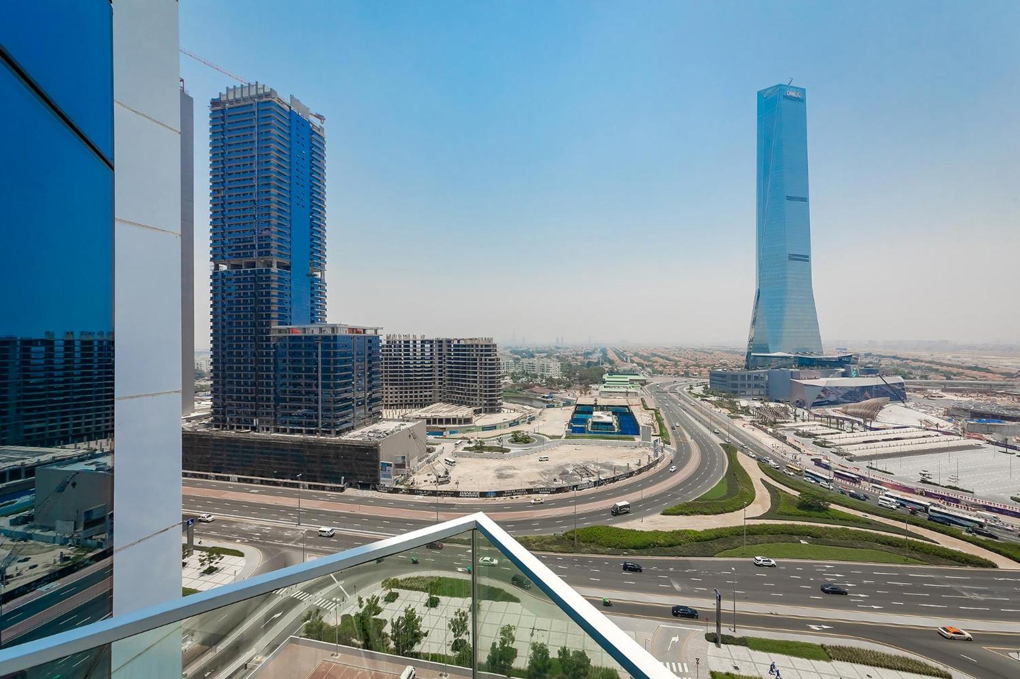 In Me Do Re Jumeirah Towers Apartment