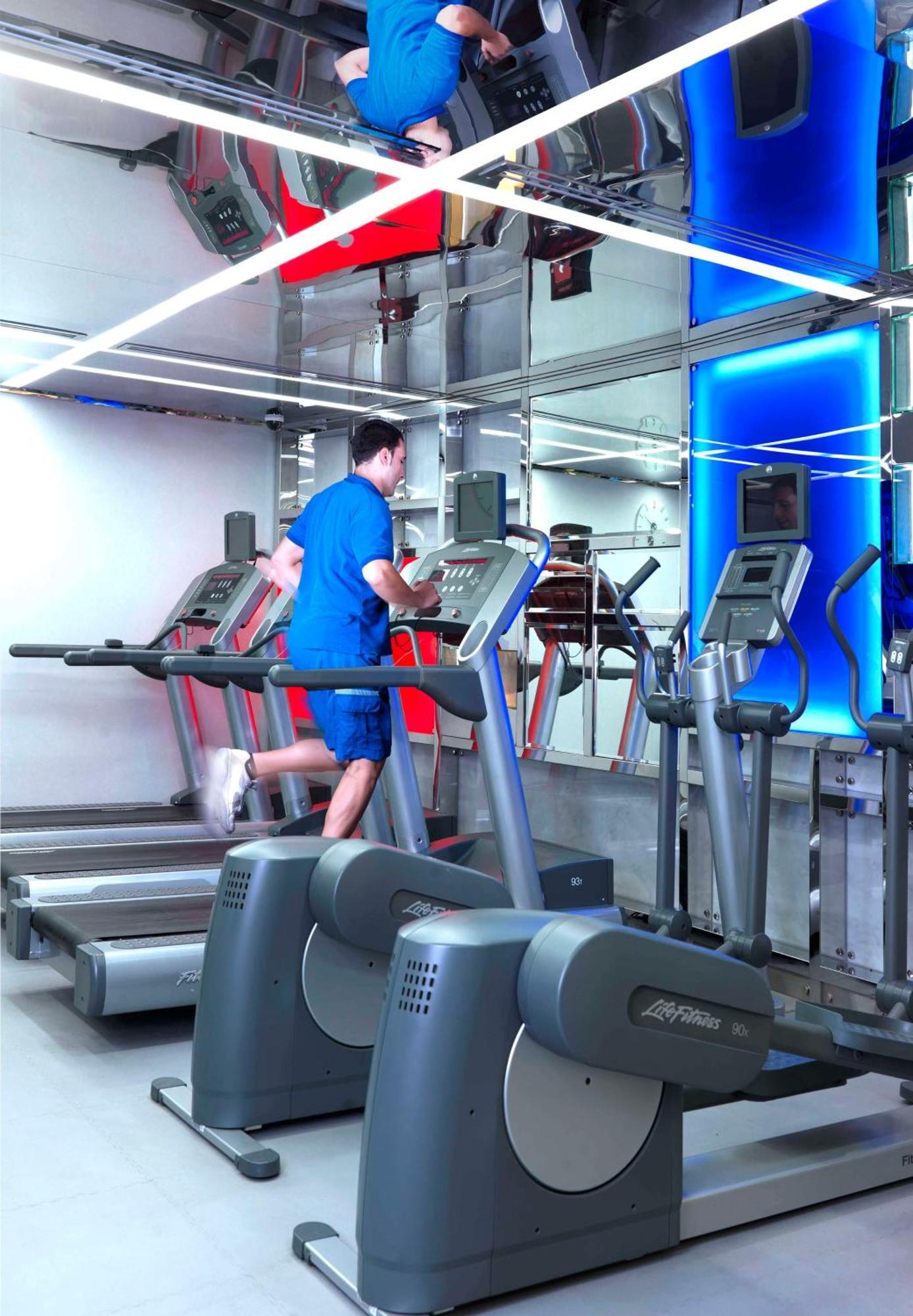 Radisson Blu Hotel, Media City Otel 4*