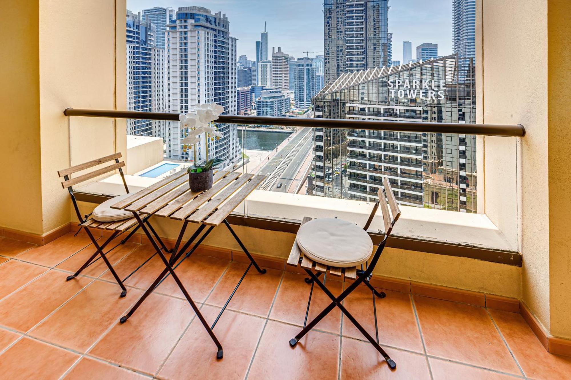 Comfy Family In Shams Jbr Dubai