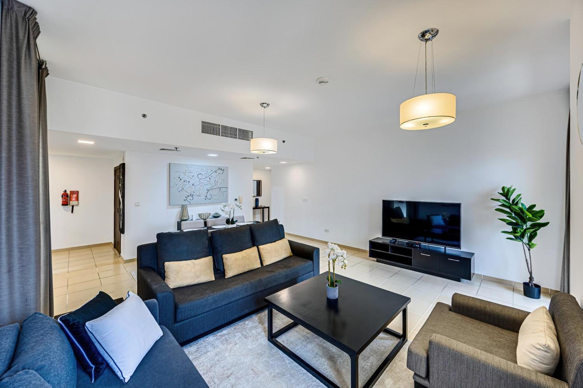 Comfy Family In Shams Jbr Apartment