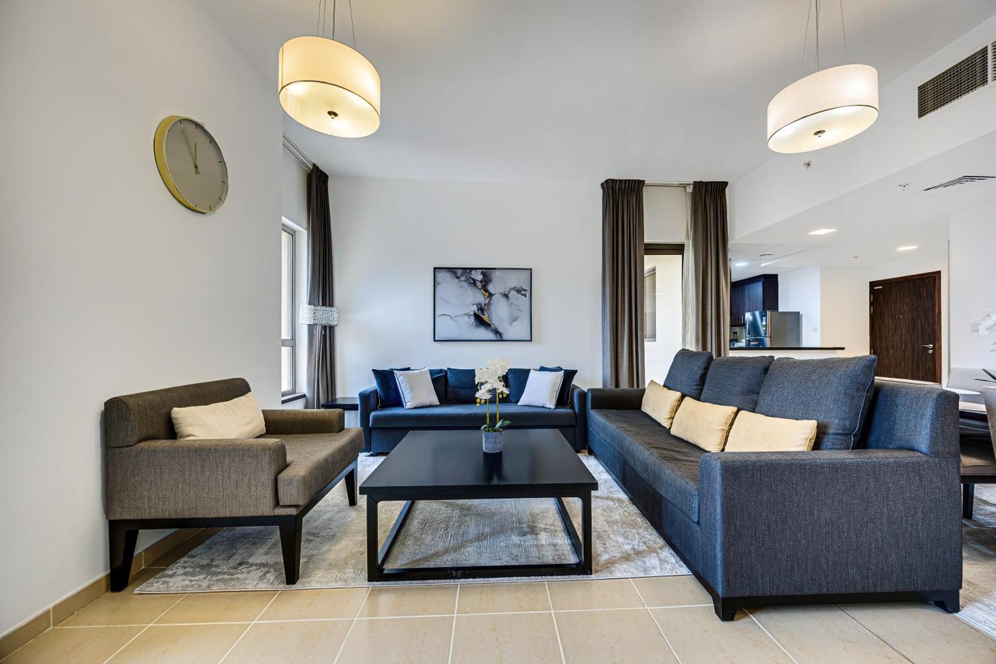 Comfy Family In Shams Jbr Apartment *