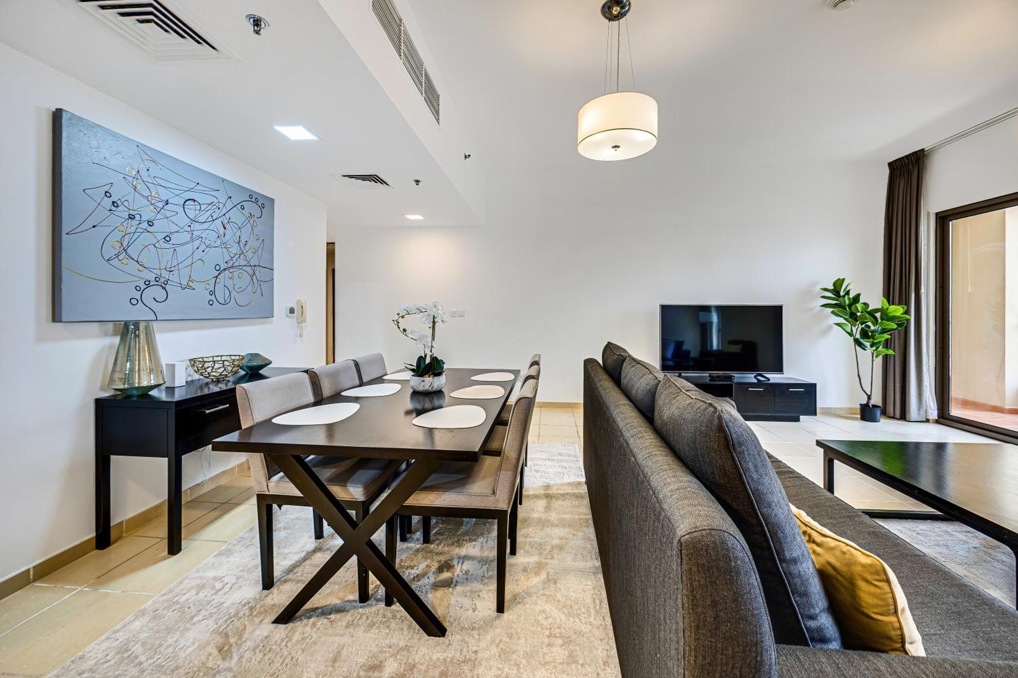 Comfy Family In Shams Jbr Apartment Dubai