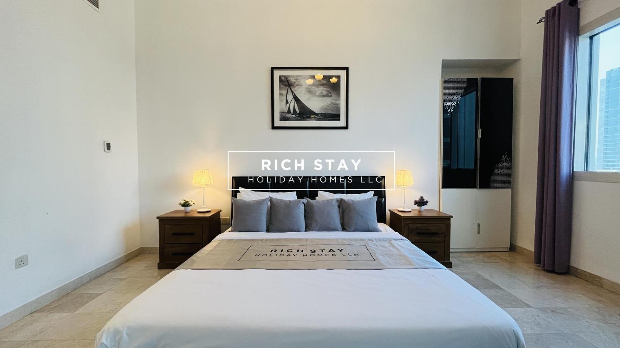 Canal View 2br & Maid In Kg Tower, Marina * Dubai