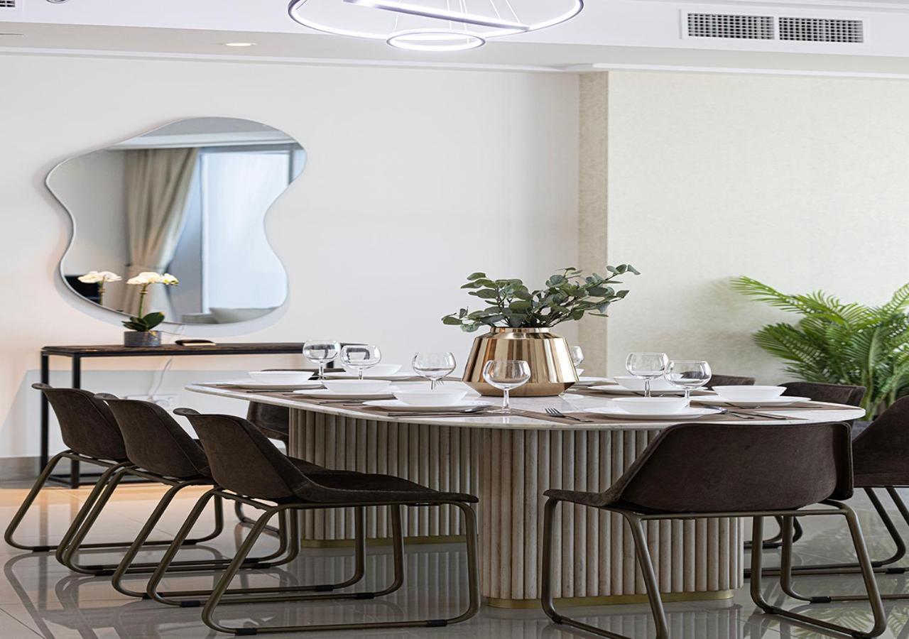 Smartstay At Opera Grand - Stunning Burj Khalifa Views - Brand New Luxury Residences *