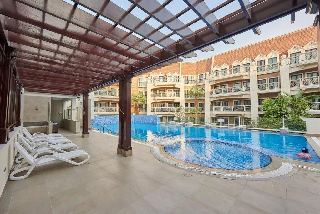 Cozy 1bedroom Skylight Le Grand Chateau Apartamento Dubai