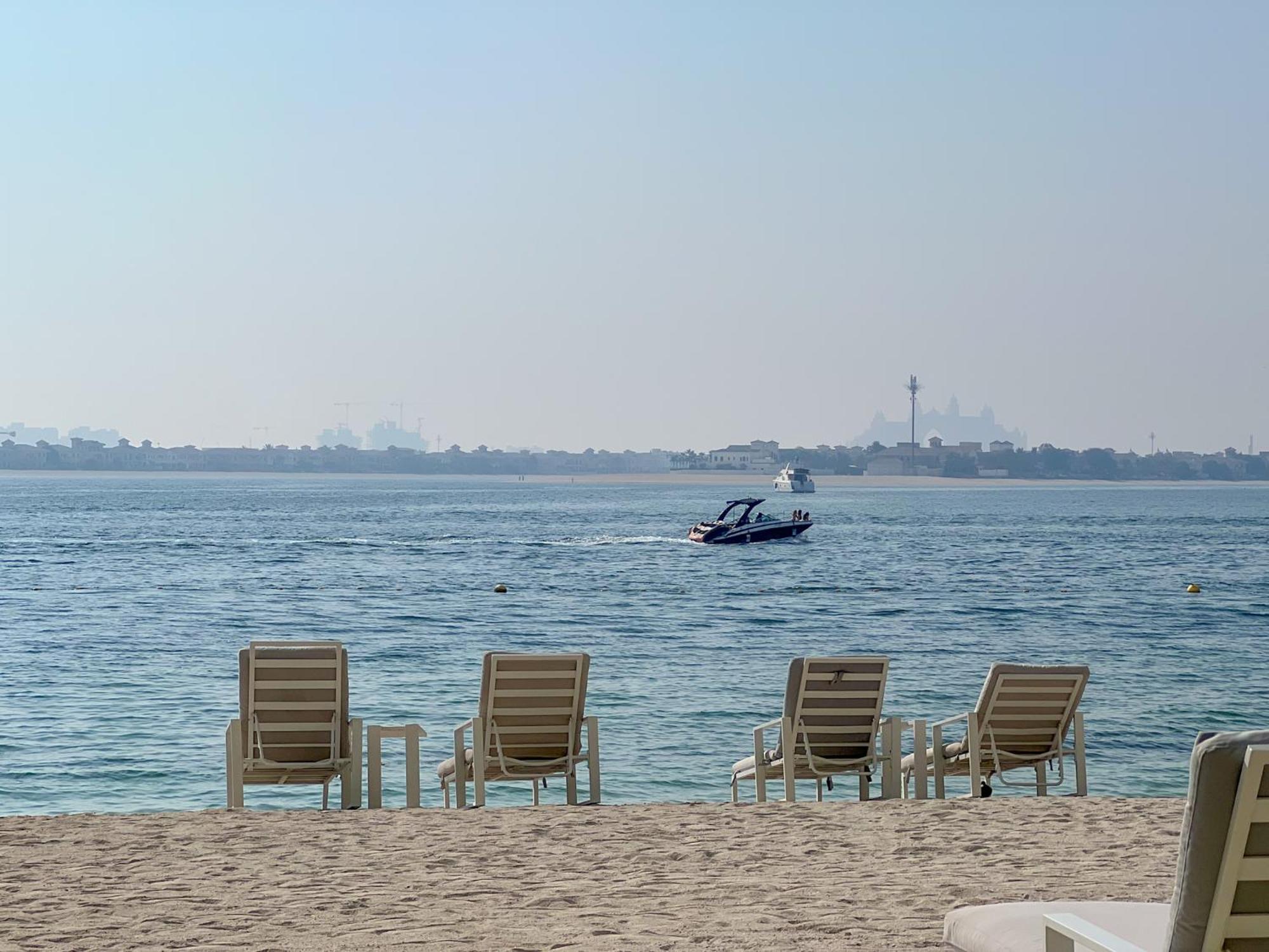 Apartment Beachfront Luxury - Stunning Views On The Palm & Marina - Private Beach