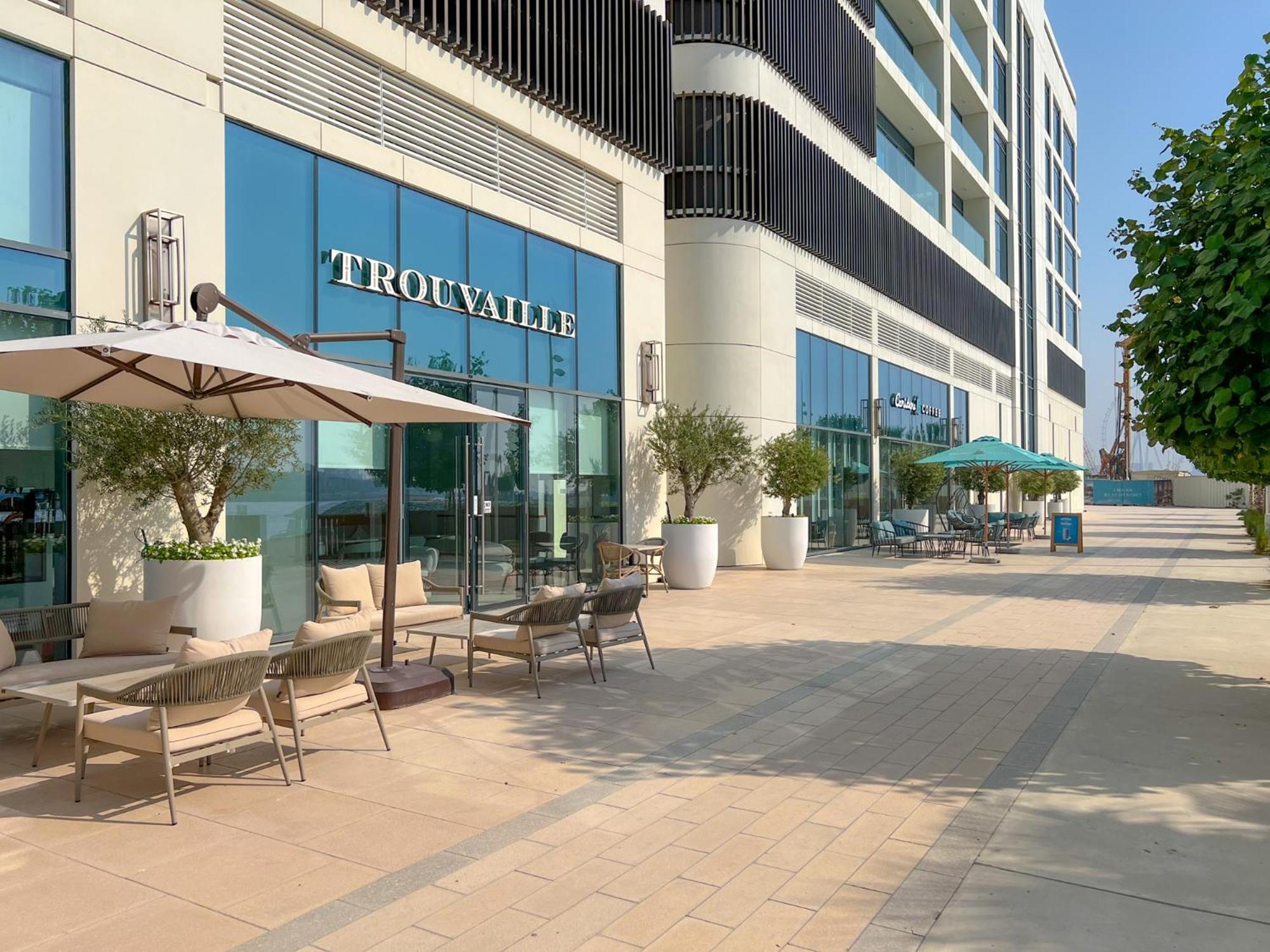 Apartment Beachfront Luxury - Stunning Views On The Palm & Marina - Private Beach *