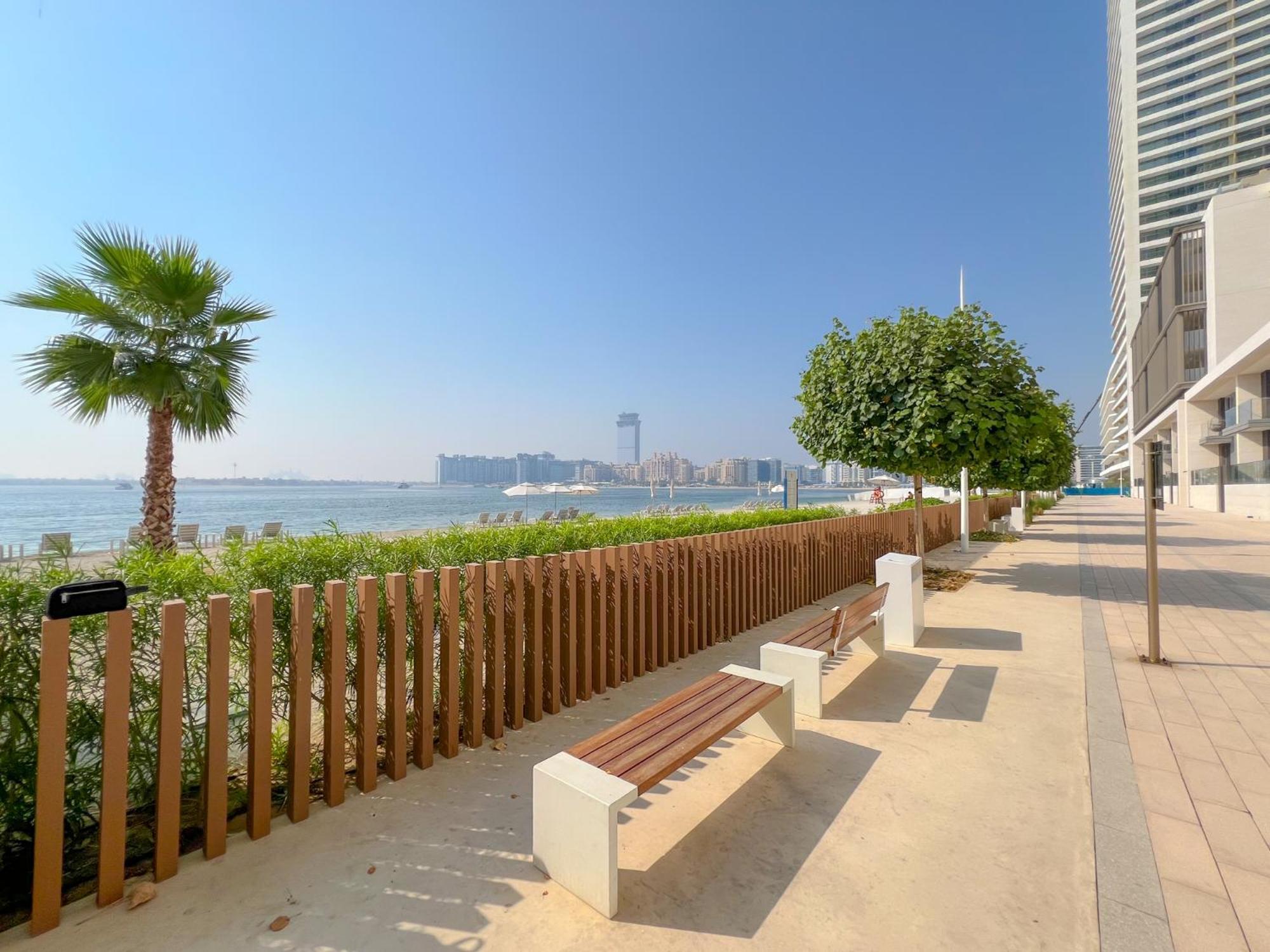 Beachfront Luxury - Stunning Views On The Palm & Marina - Private Beach *