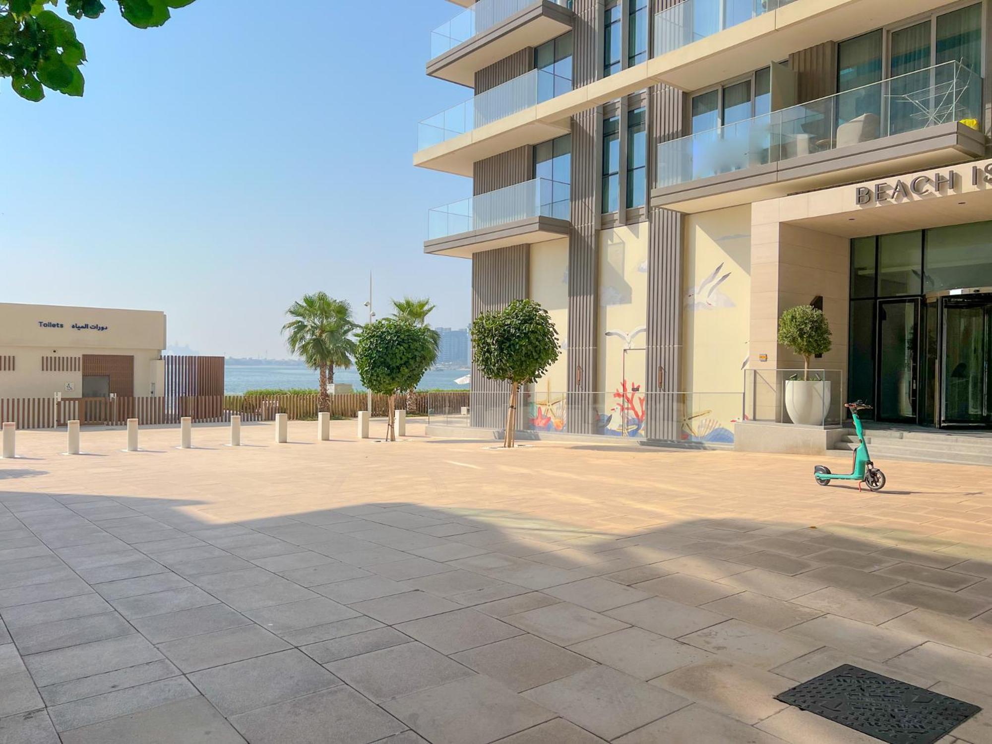 Beachfront Luxury - Stunning Views On The Palm & Marina - Private Beach Apartment *