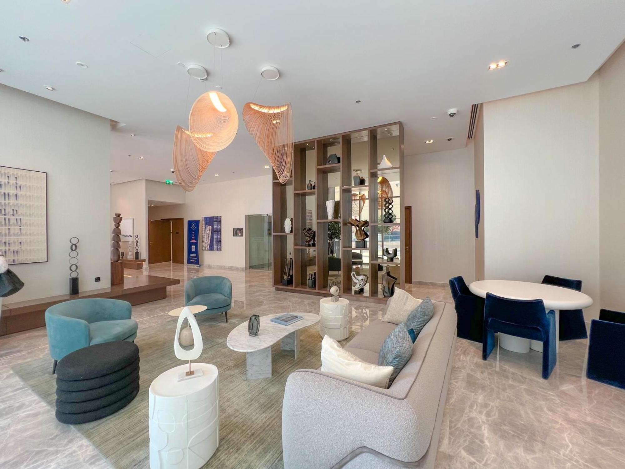 Beachfront Luxury - Stunning Views On The Palm & Marina - Private Beach * Dubai