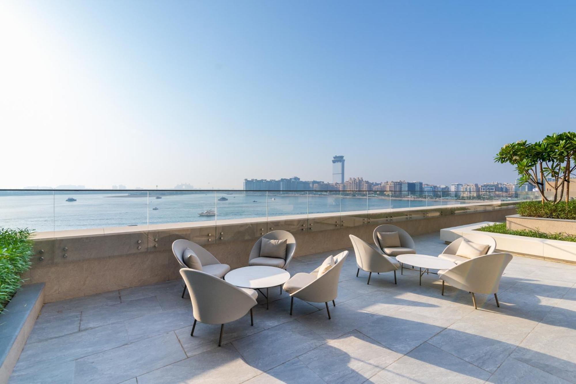 Beachfront Luxury - Stunning Views On The Palm & Marina - Private Beach