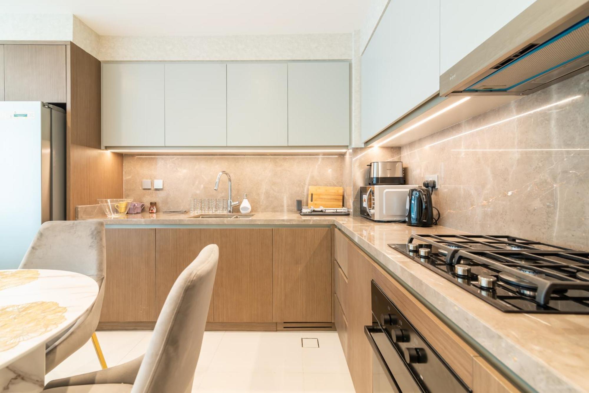 Beachfront Luxury - Stunning Views On The Palm & Marina - Private Beach Apartment *